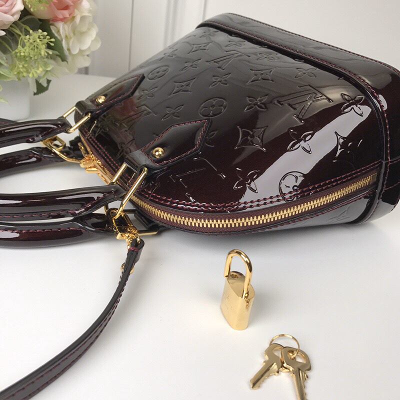 Louis Vuitton Alma BB Handbag in Brown Epi Leather - Image 5