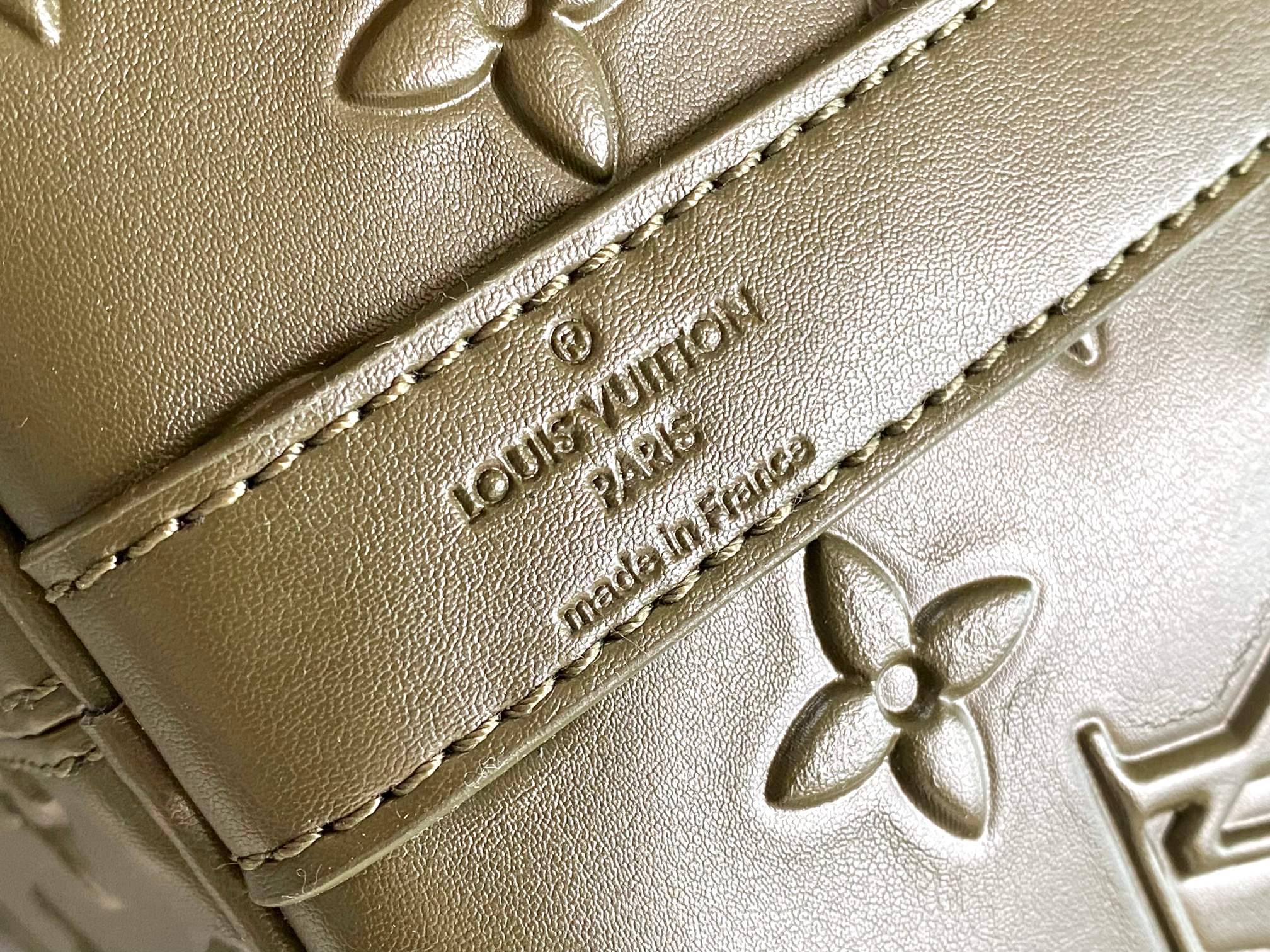 Louis Vuitton Keepall Bandoulière Travel Bag M57964 / M57963 - Image 5