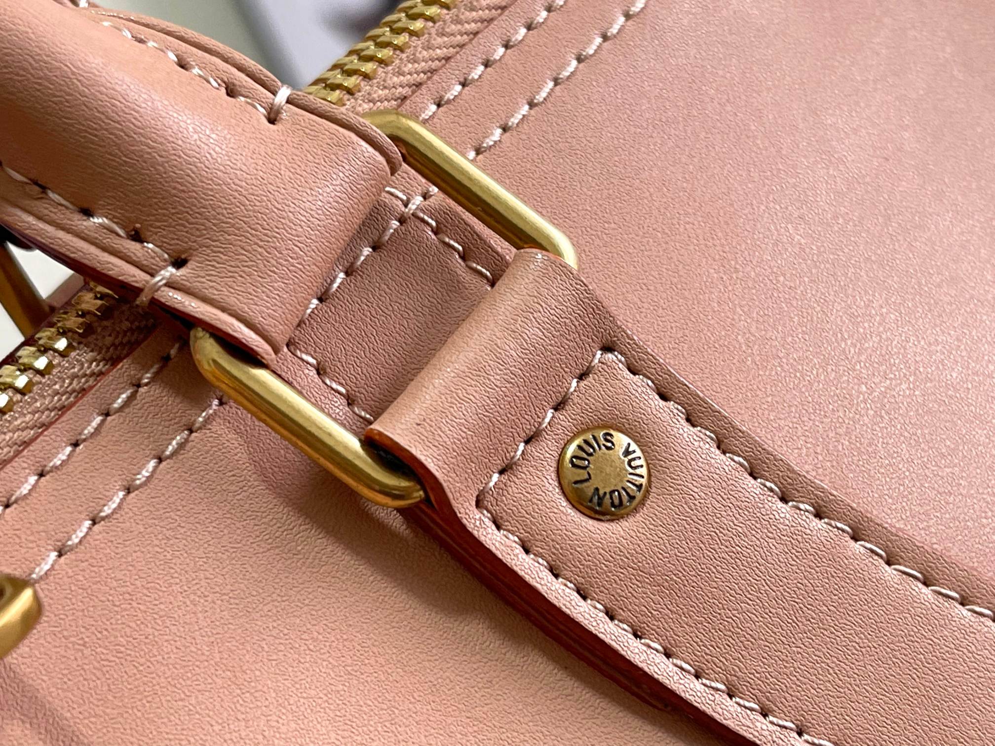Louis Vuitton Keepall 50 Travel Bag with Shoulder Strap - Image 5