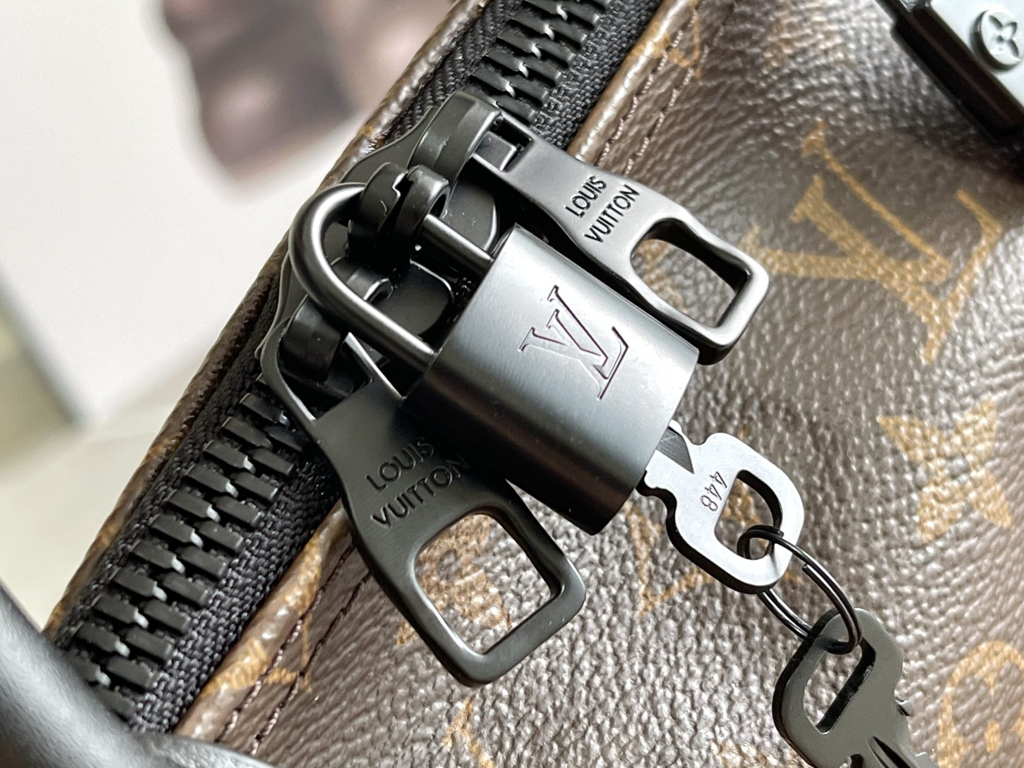 Louis Vuitton Keepall 50 Monogram Travel Bag - Image 5