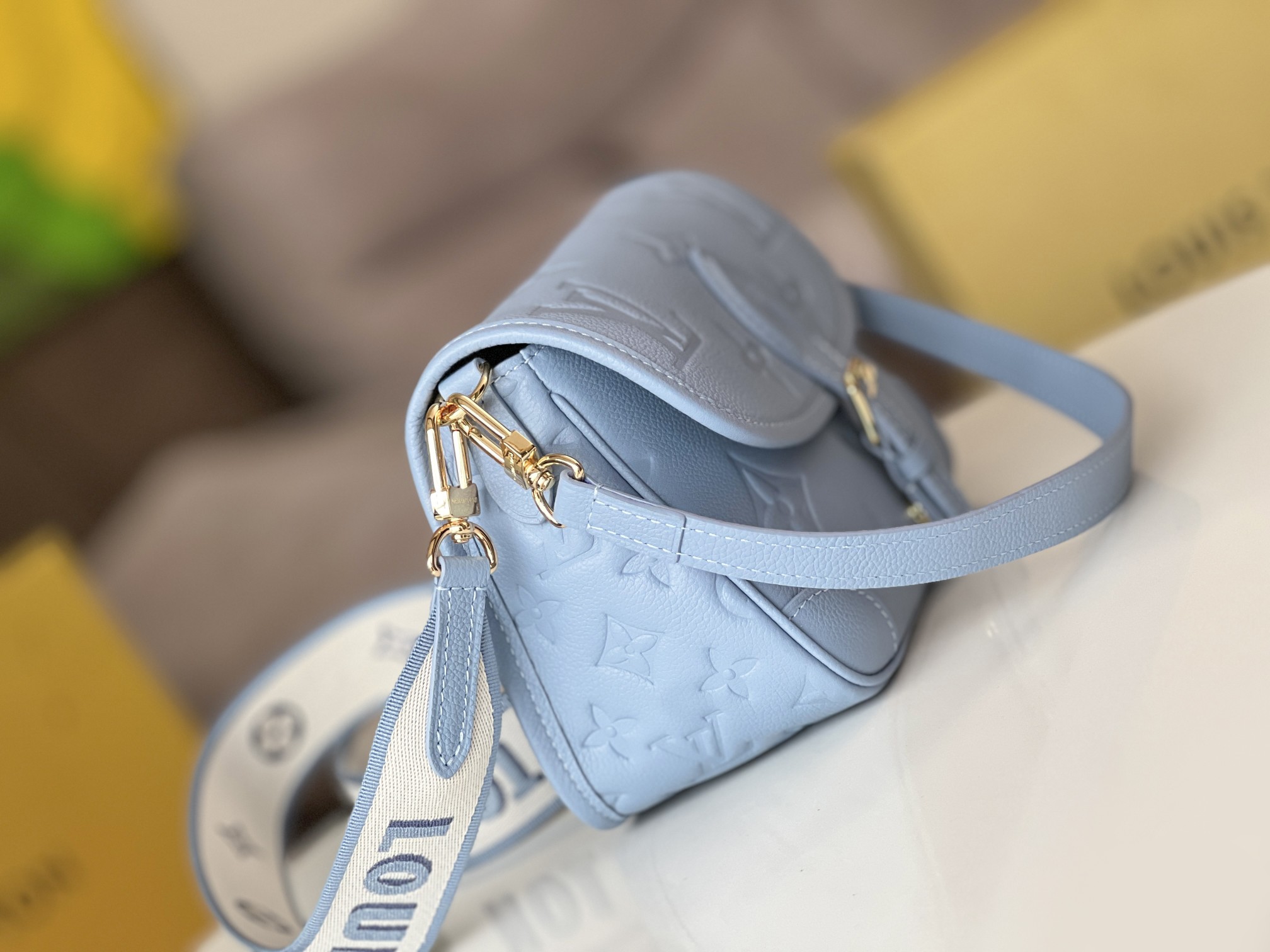 Louis Vuitton Diane Shoulder Bag in Monogram Empreinte Leather - Image 5