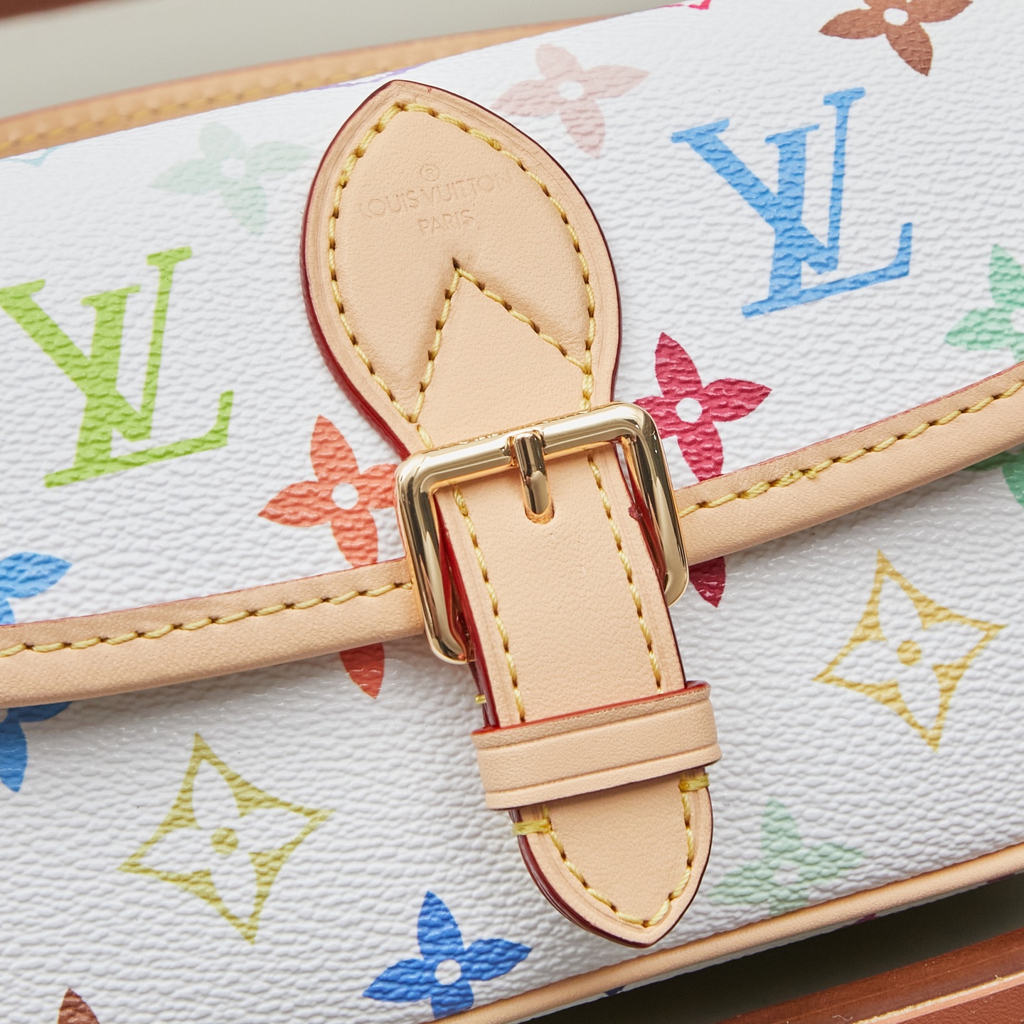 Louis Vuitton Nano Diane Bag M14194 in White Monogram Empreinte Leather - Image 5