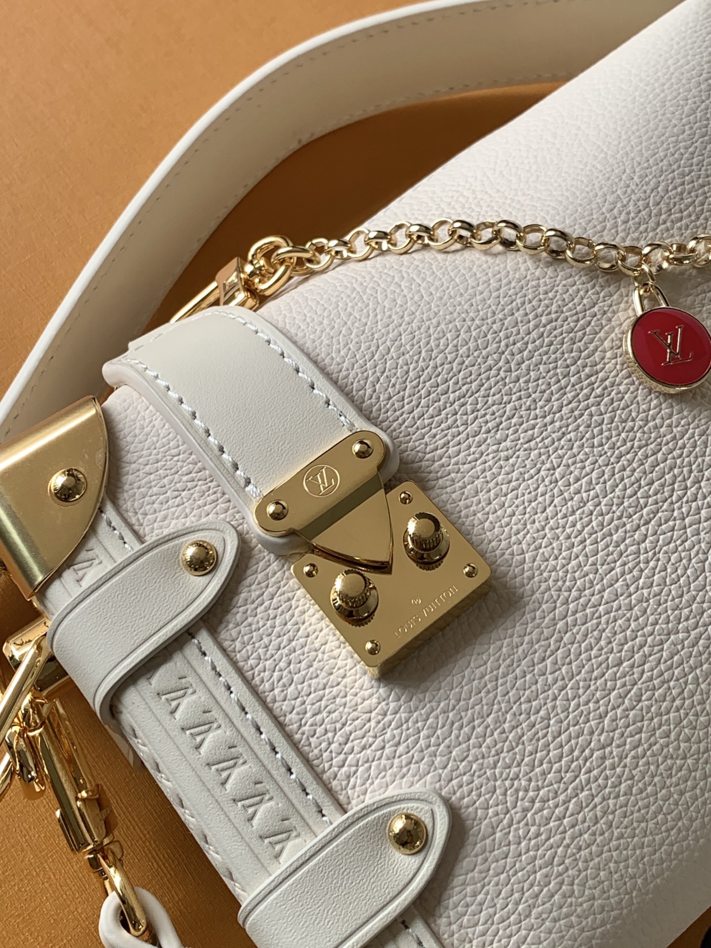 Louis Vuitton Side Trunk Medium Handbag M27438 - Image 5