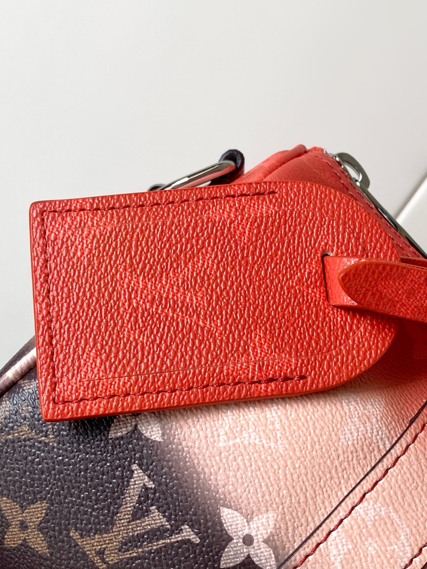 Louis Vuitton Keepall Bandoulière 25 Monogram Surfin' Travel Bag - Image 5