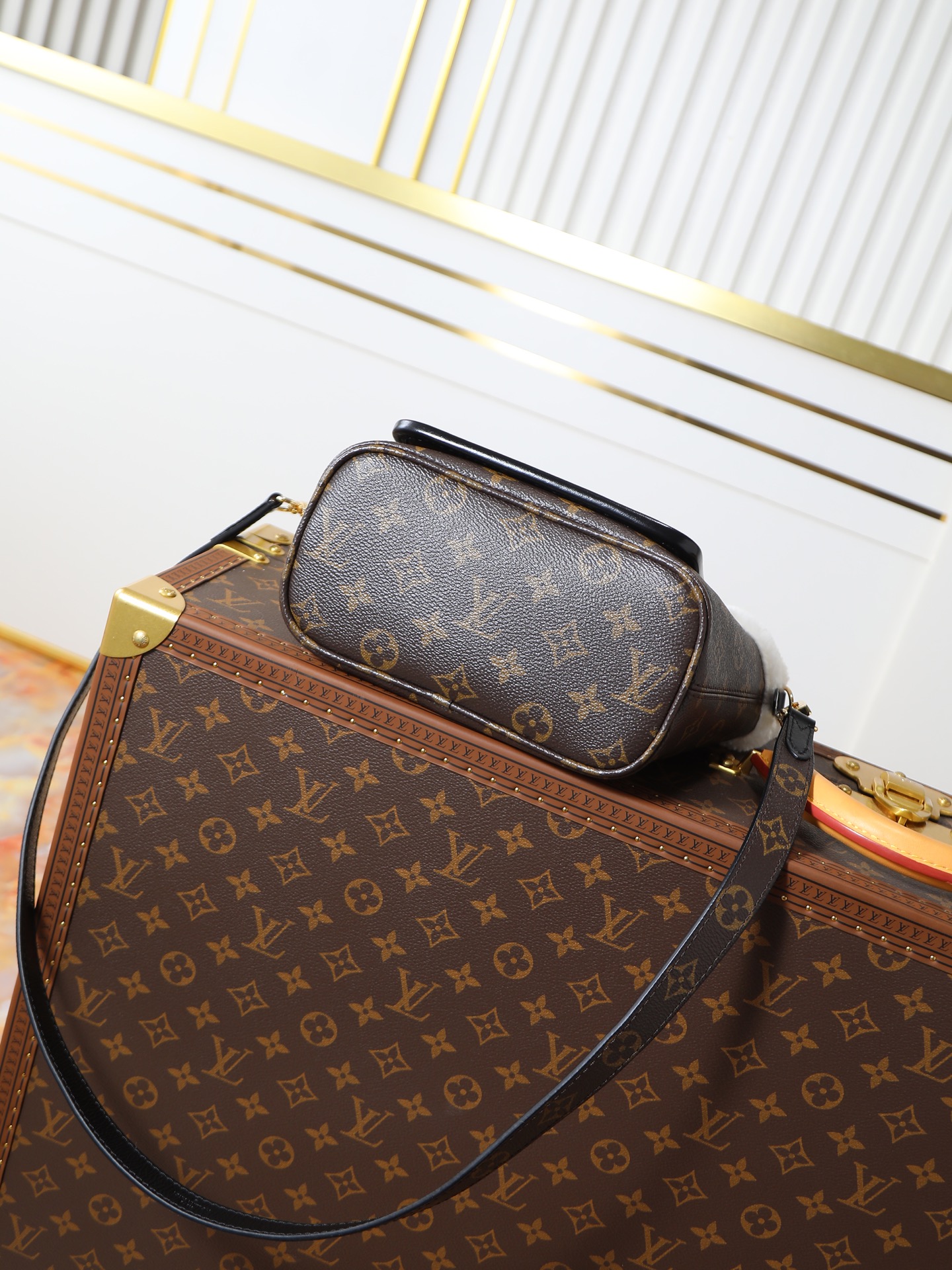 Louis Vuitton Neverfull Bandouliere Inside Out BB Handbag M26315 - Image 5