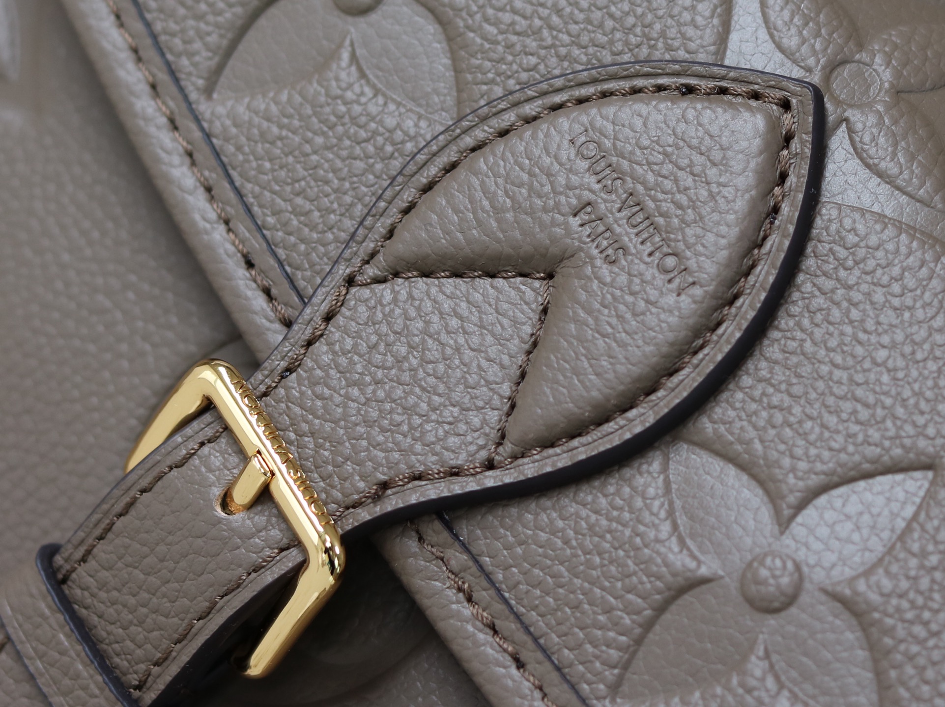 Diane Monogram Empreinte Leather Crossbody Bag - Olive Green - Image 5