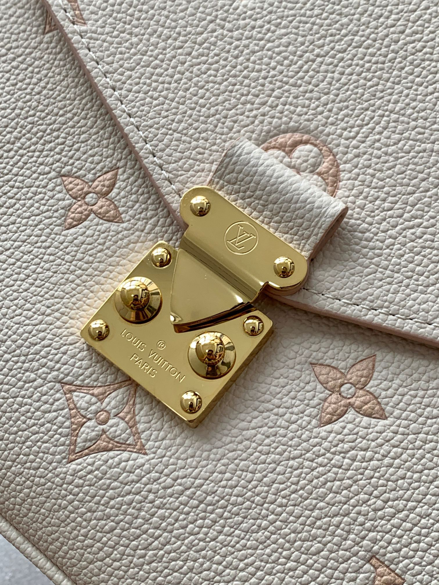 Pochette Metis MM Monogram Empreinte Leather Crossbody Bag - Image 5