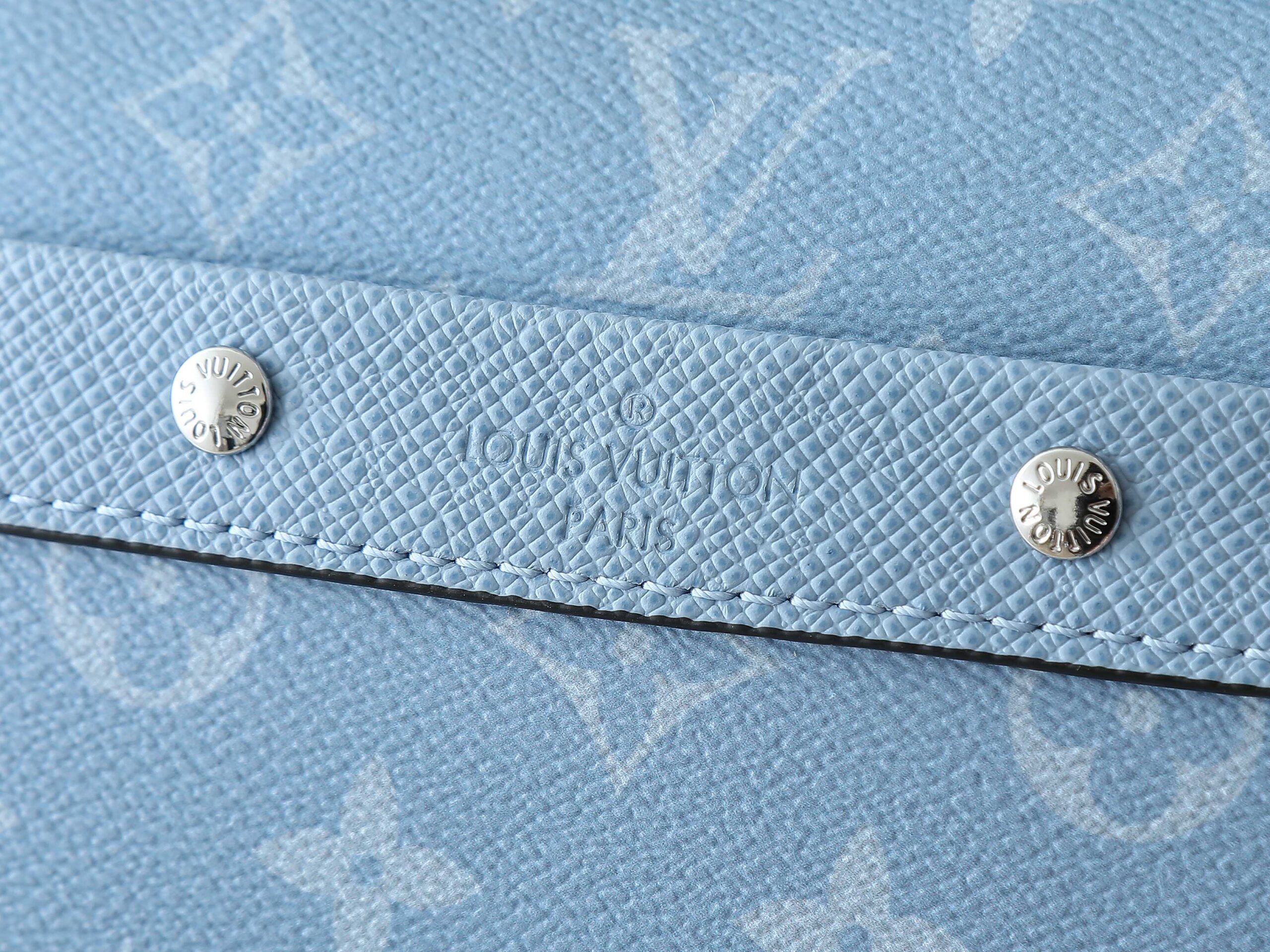 Louis Vuitton Alpha Messenger Bag M14073 - Image 5