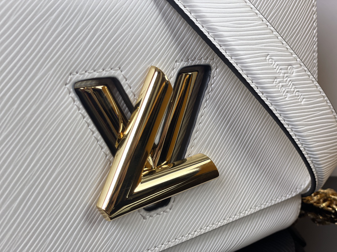 Louis Vuitton Twist Medium Chain Bag in White Epi Leather - Image 5