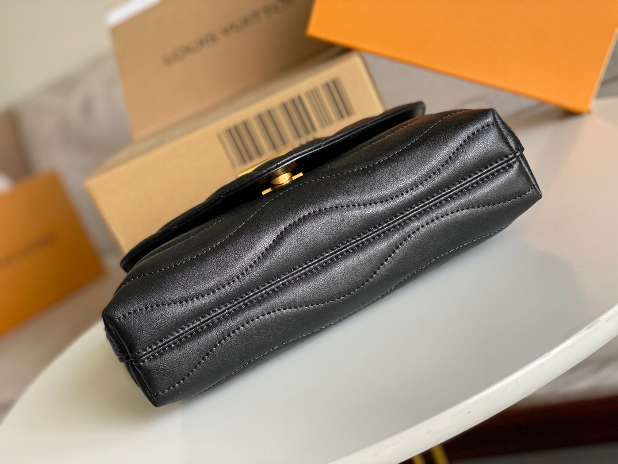 Louis Vuitton LV New Wave Chain Shoulder Bag - Image 5
