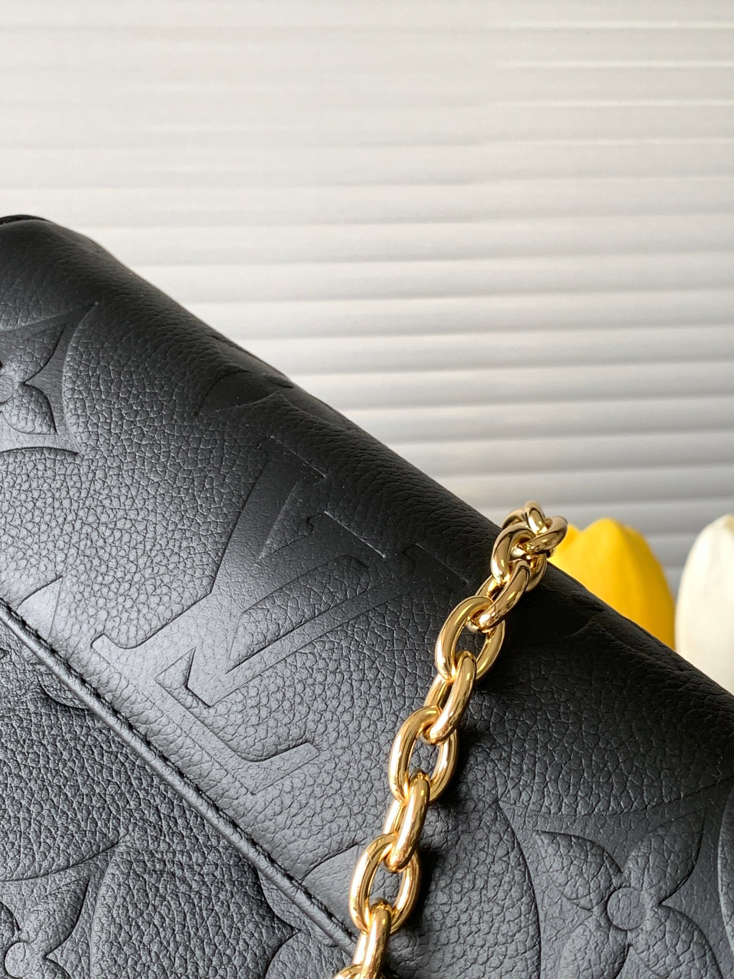Louis Vuitton Wallet on Chain Ivy in Monogram Empreinte Leather - Image 5