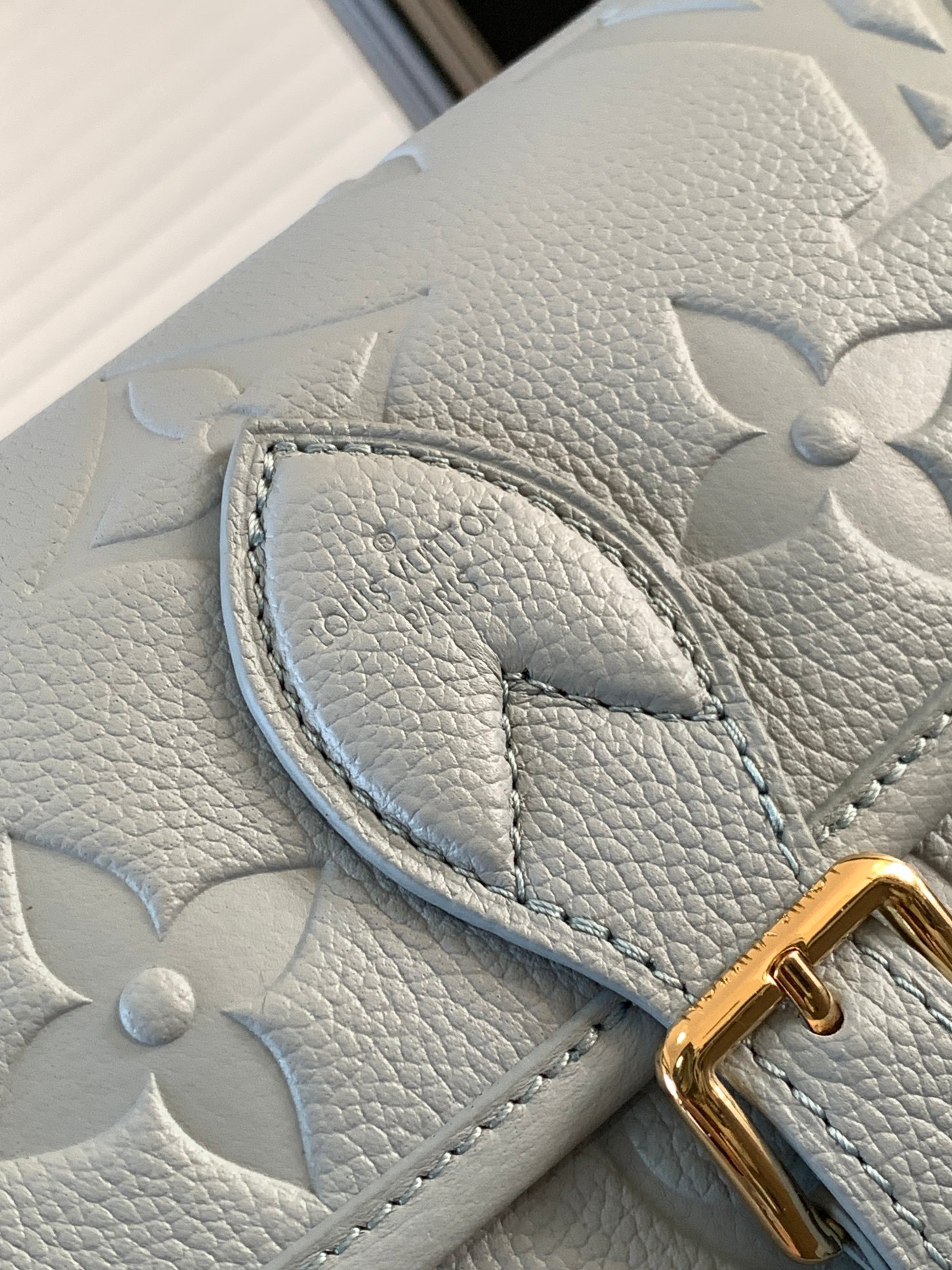 Louis Vuitton Diane Shoulder Bag in Monogram Empreinte Leather - Image 5