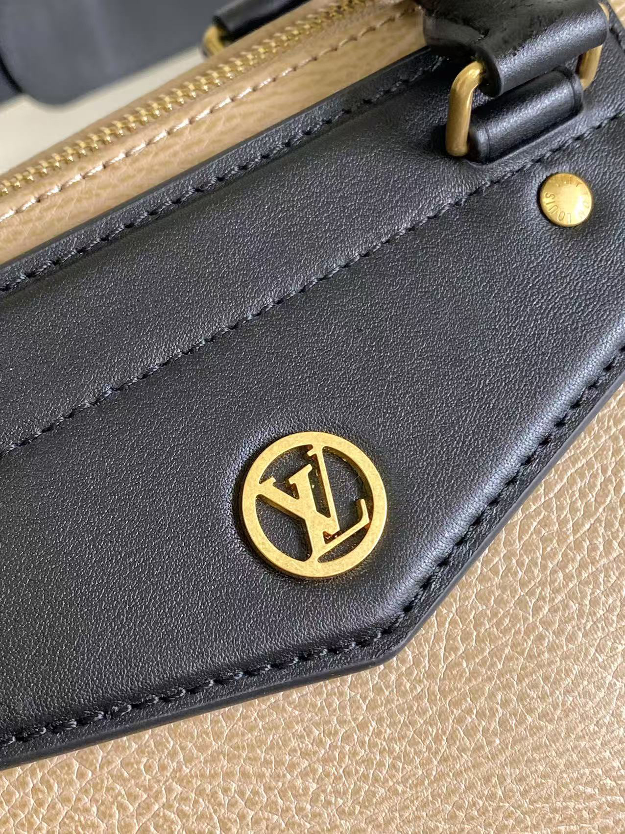 Louis Vuitton LV Biker Medium Bag - Image 5