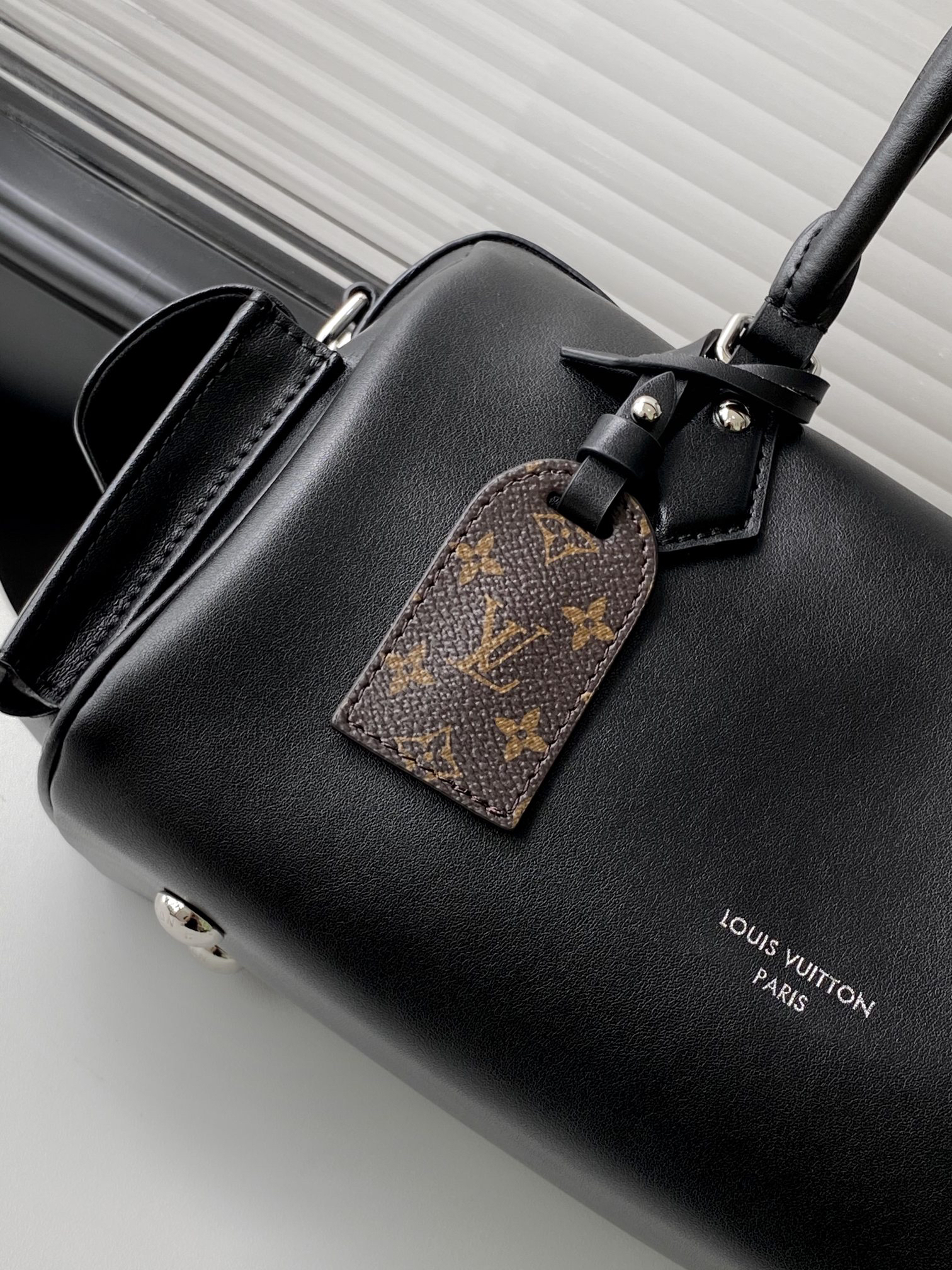 Louis Vuitton Speedy Cargo Handbag M12965 - Image 5