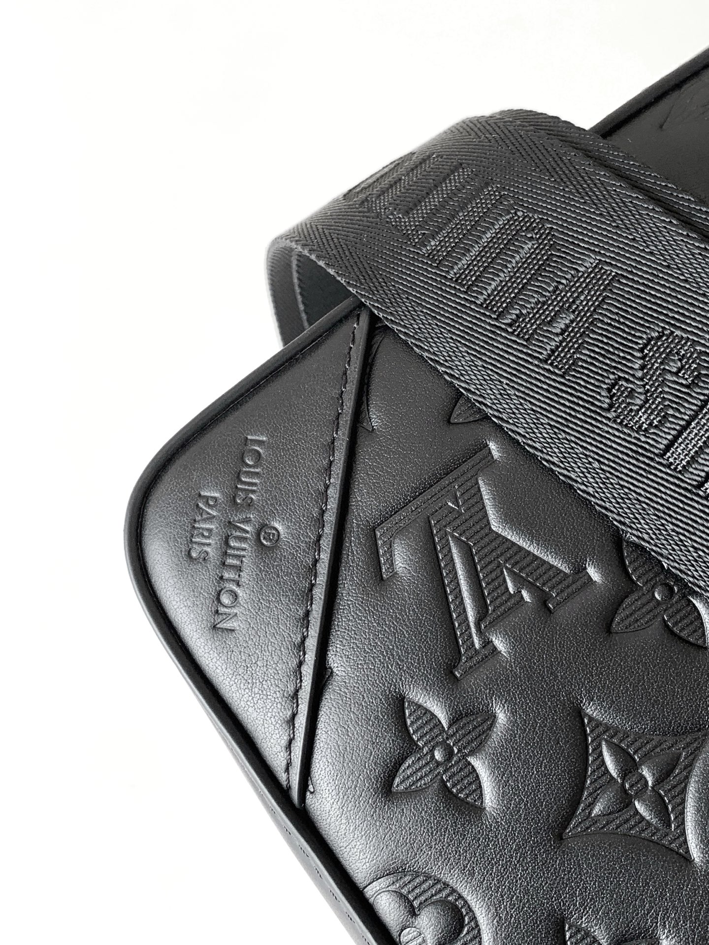 Louis Vuitton Duo Postal Crossbody Bag in Monogram Shadow Leather - Image 5