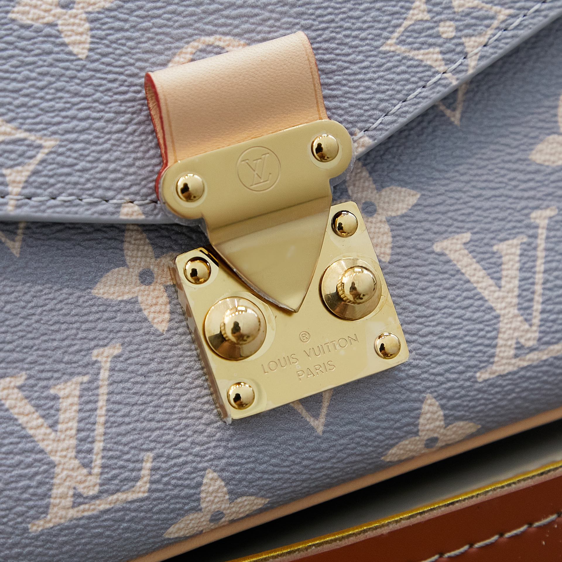 Louis Vuitton Pochette Métis East West Monogram Crossbody Bag - Image 5