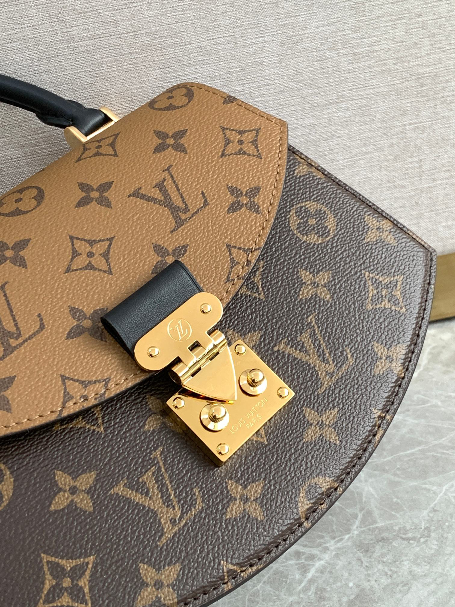 Louis Vuitton Tilsitt Monogram Canvas Crossbody Handbag M46548 - Image 5