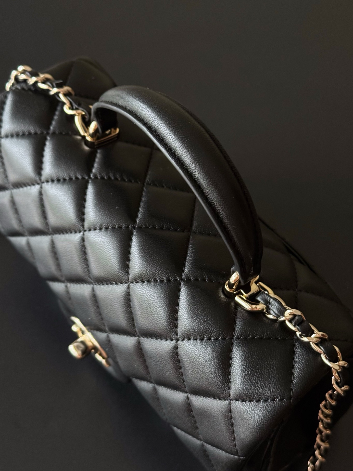 Chanel 21K Mini Classic Flap Bag with Handle AS2431 - Image 5