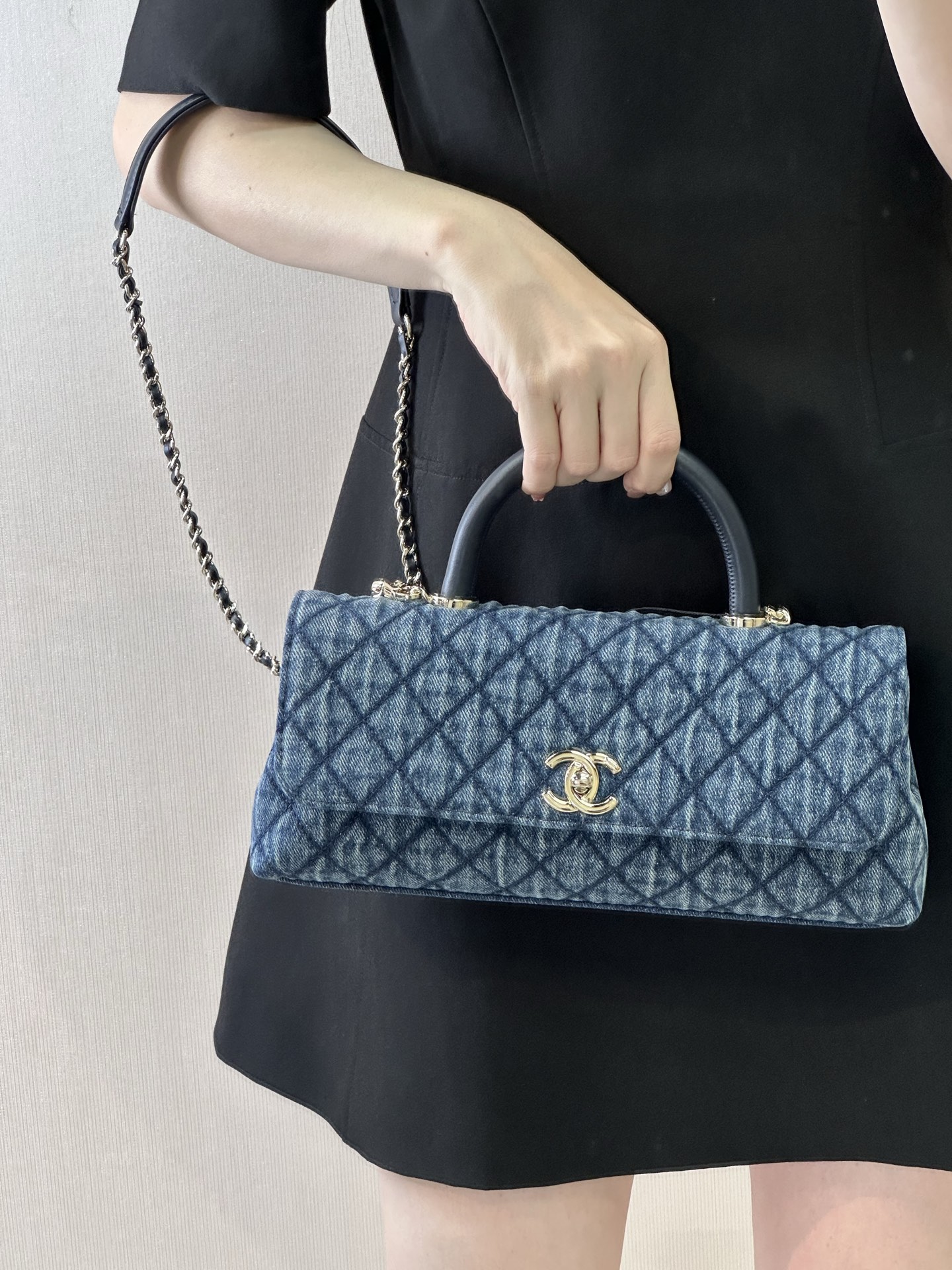 Chanel Coco Handle Denim Handbag - Image 5
