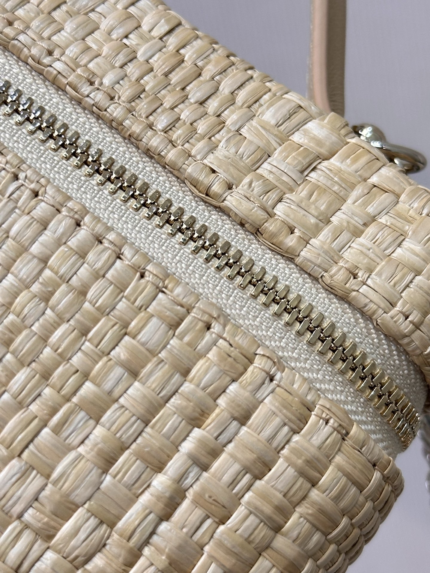Chanel 26P Woven Box Bag - Image 5
