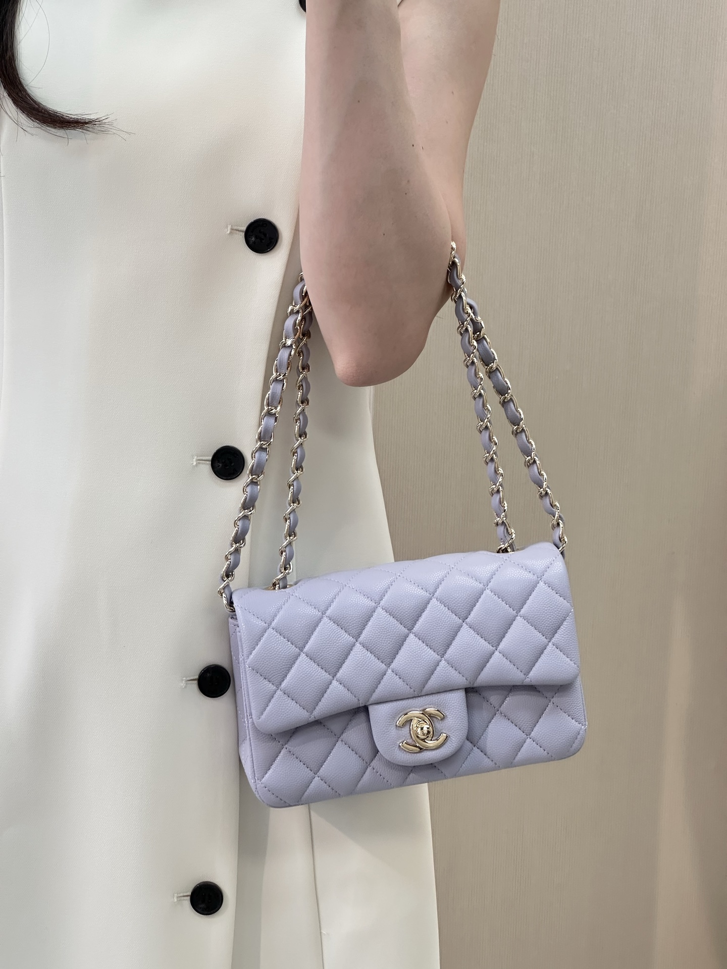 Chanel Mini Lambskin Crossbody Bag in Light Purple - Image 5