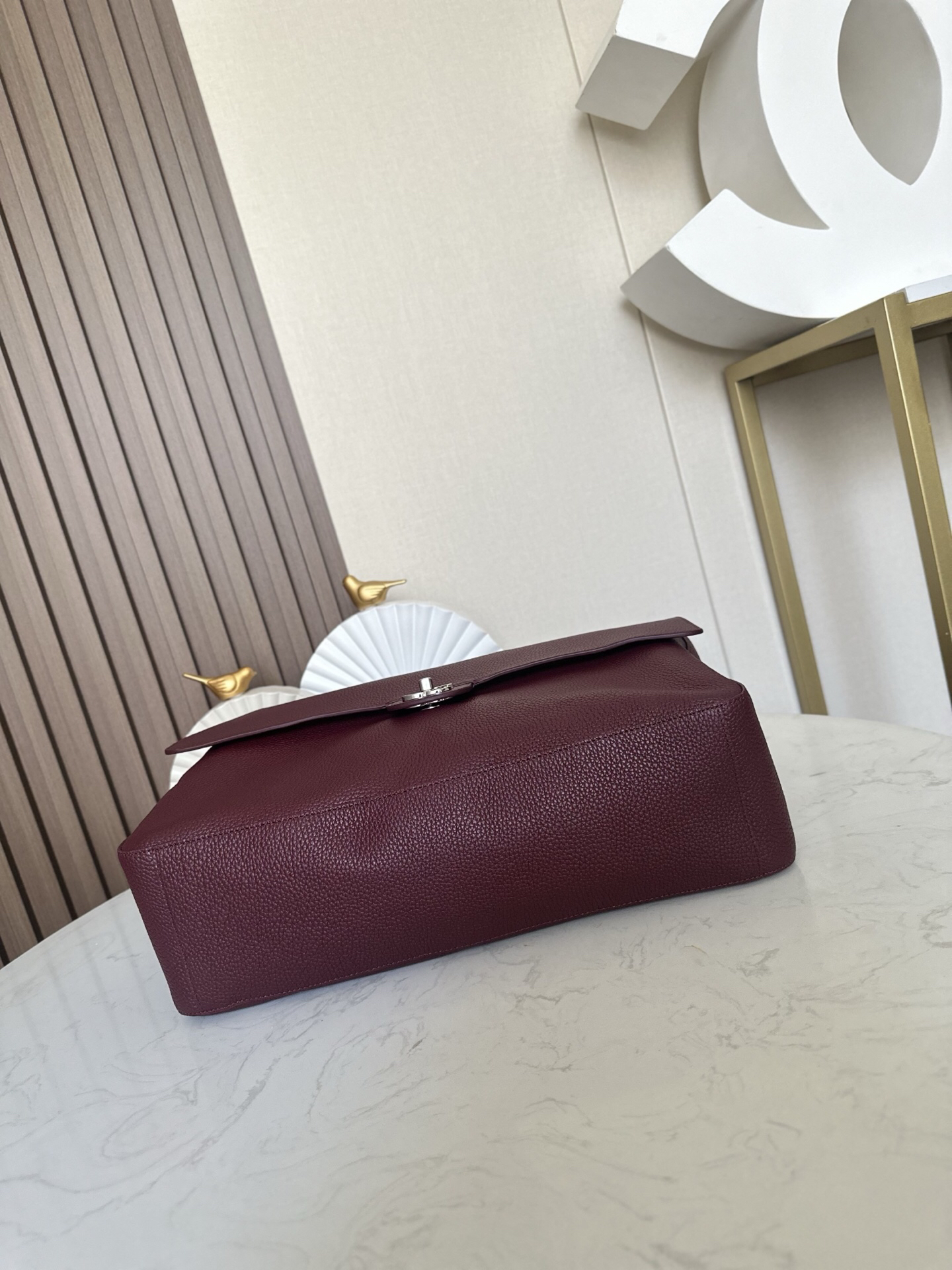 Chanel Wine-Red Maxi Flap Bag with Silver Clasp - Image 5