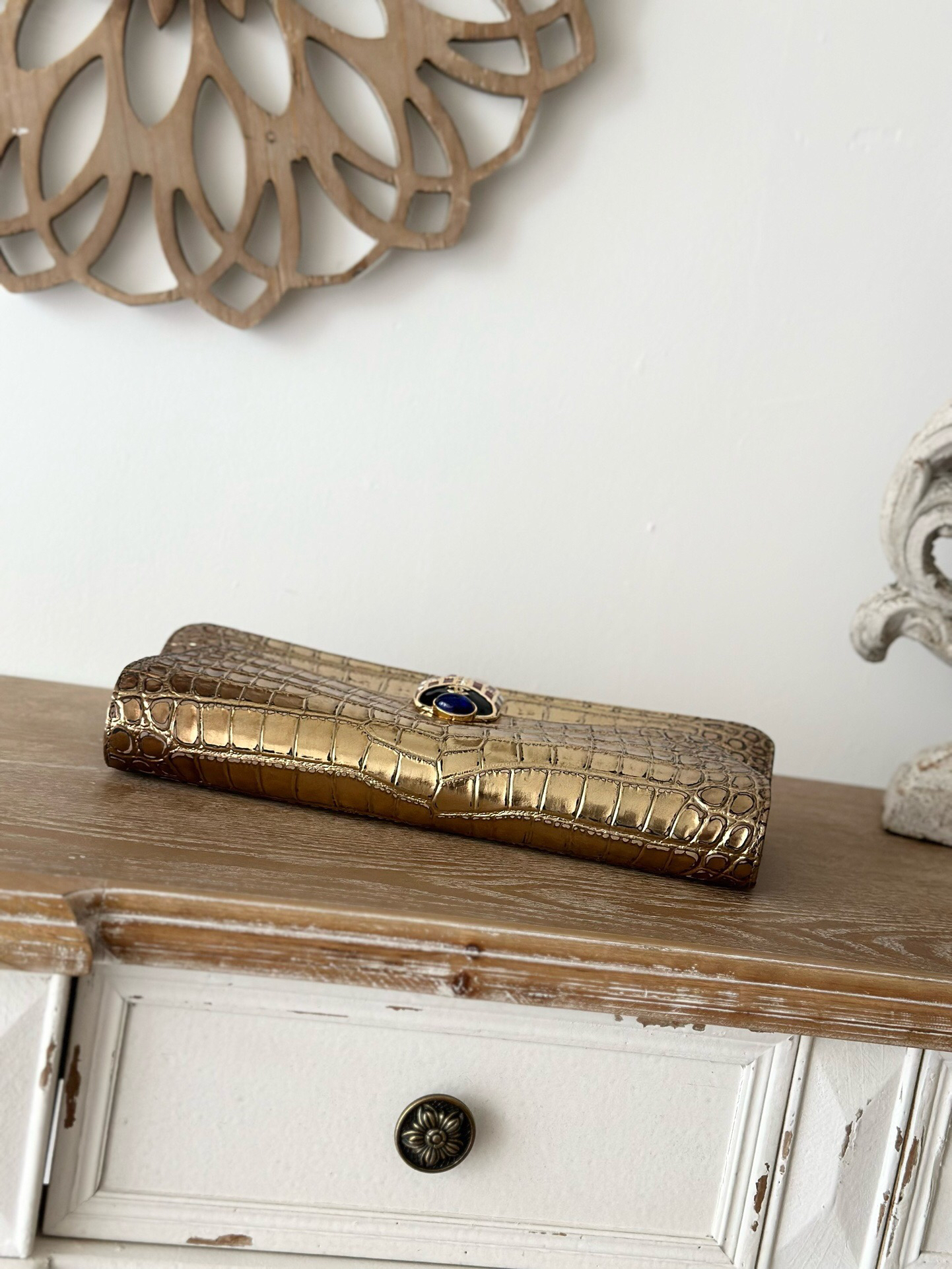 Chanel Vintage Crocodile-Embossed Clutch Evening Bag with Gold-Tone Hardware - Image 5
