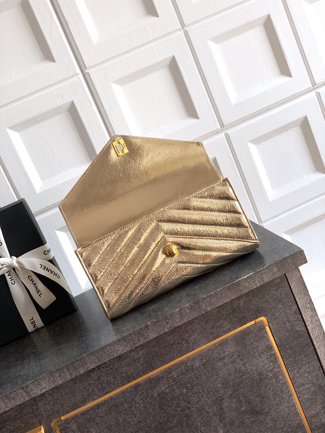 Chanel 26X AS6044 Quilted Lambskin Clutch Bag - Image 5