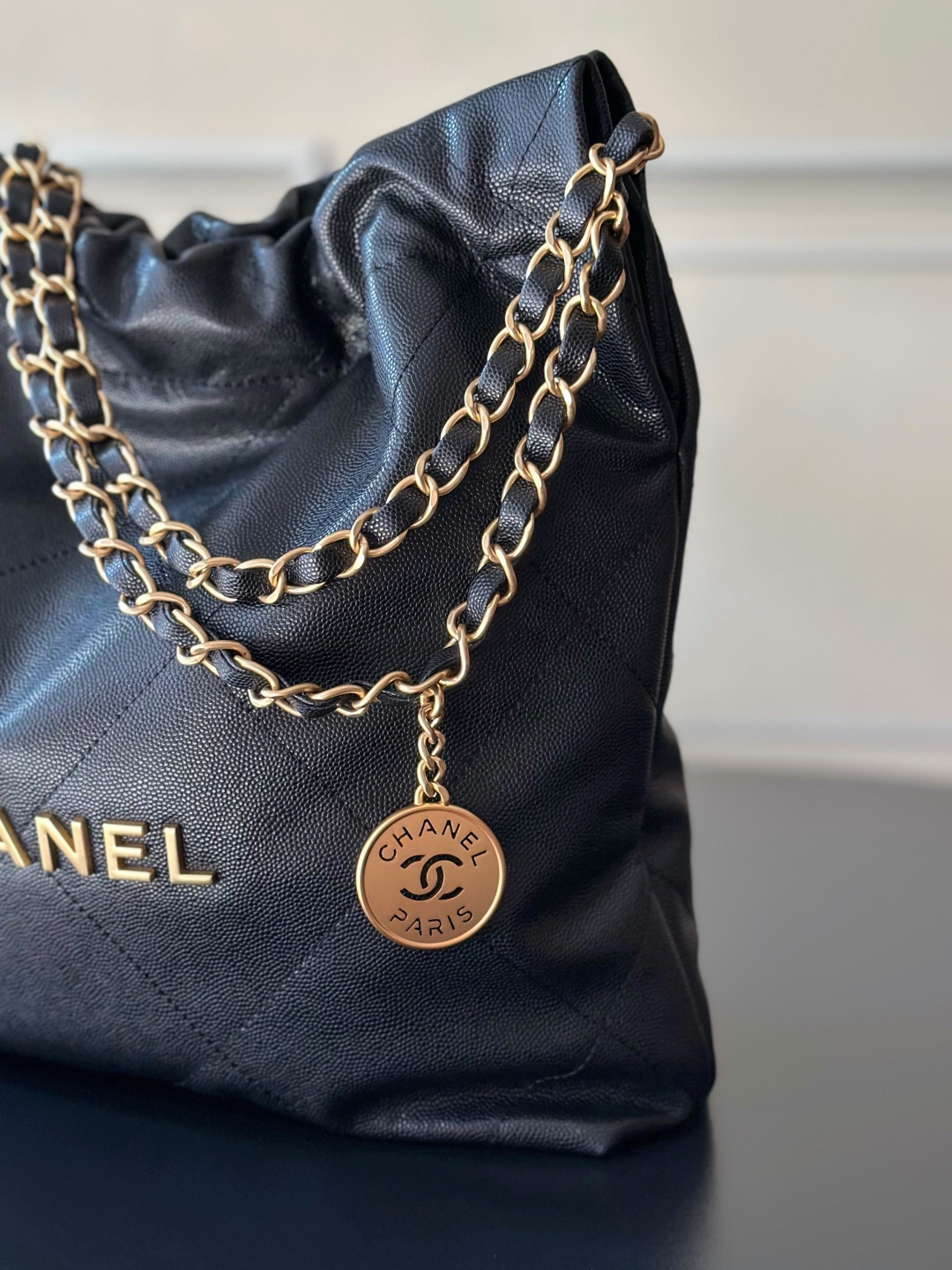 Chanel Shoulder Bag in Waxed Leather and Calfskin - Image 5
