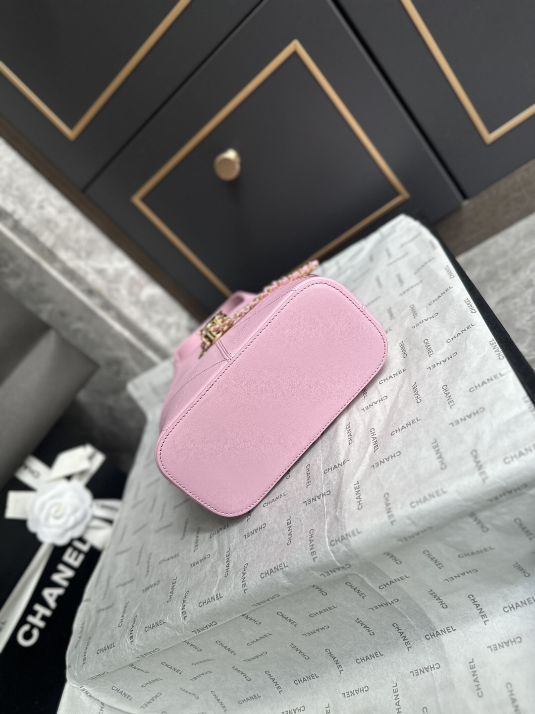 Chanel 26S Small Basket Hobo Handbag - Image 5