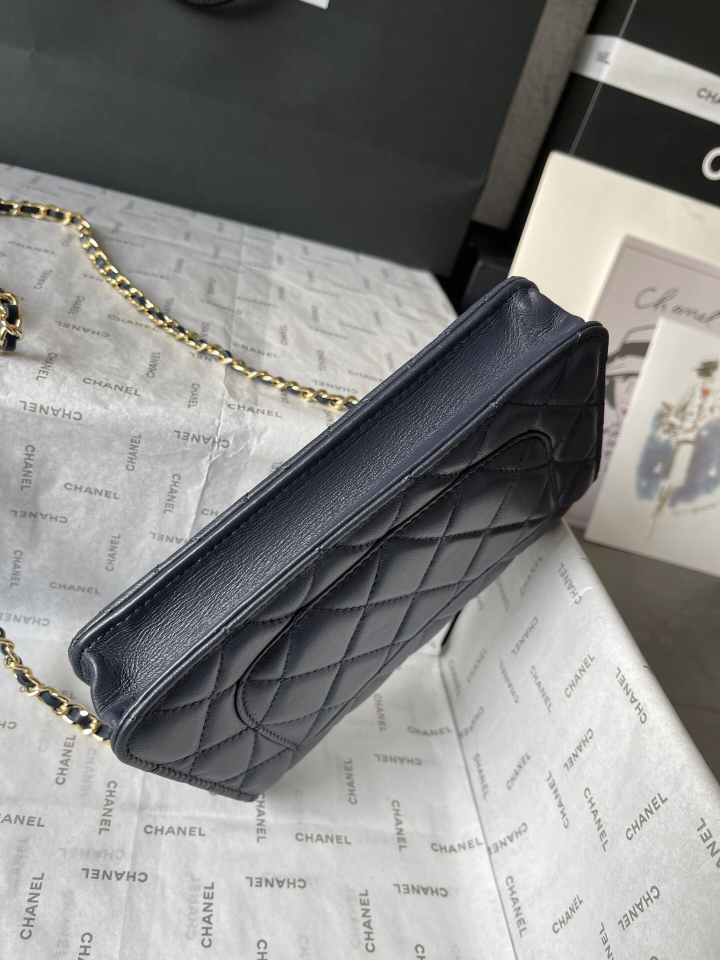 Chanel WOC Lambskin Chain Shoulder Bag - Image 5