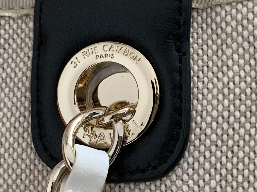 Chanel AS66941 Travel Shopping Tote Bag - Image 5