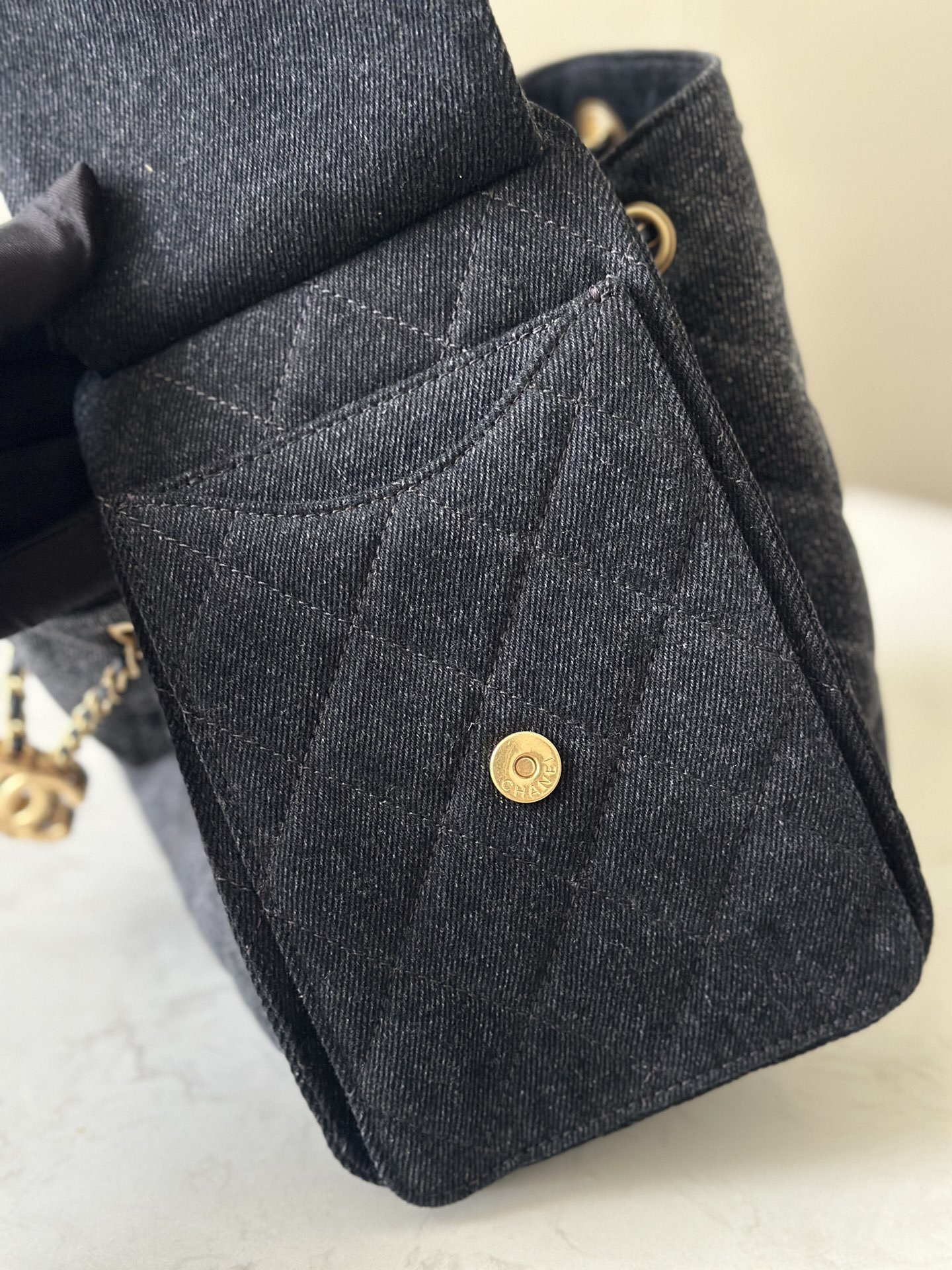 Chanel 25C Hobo Shoulder Bag - Image 5