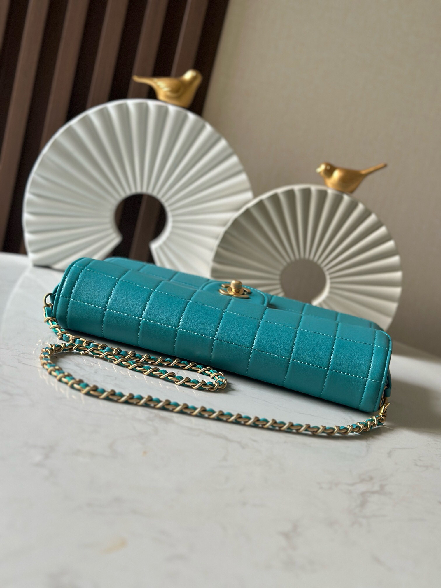Chanel Vintage Lambskin Underarm Shoulder Bag - Milk Tea Brown - Image 5