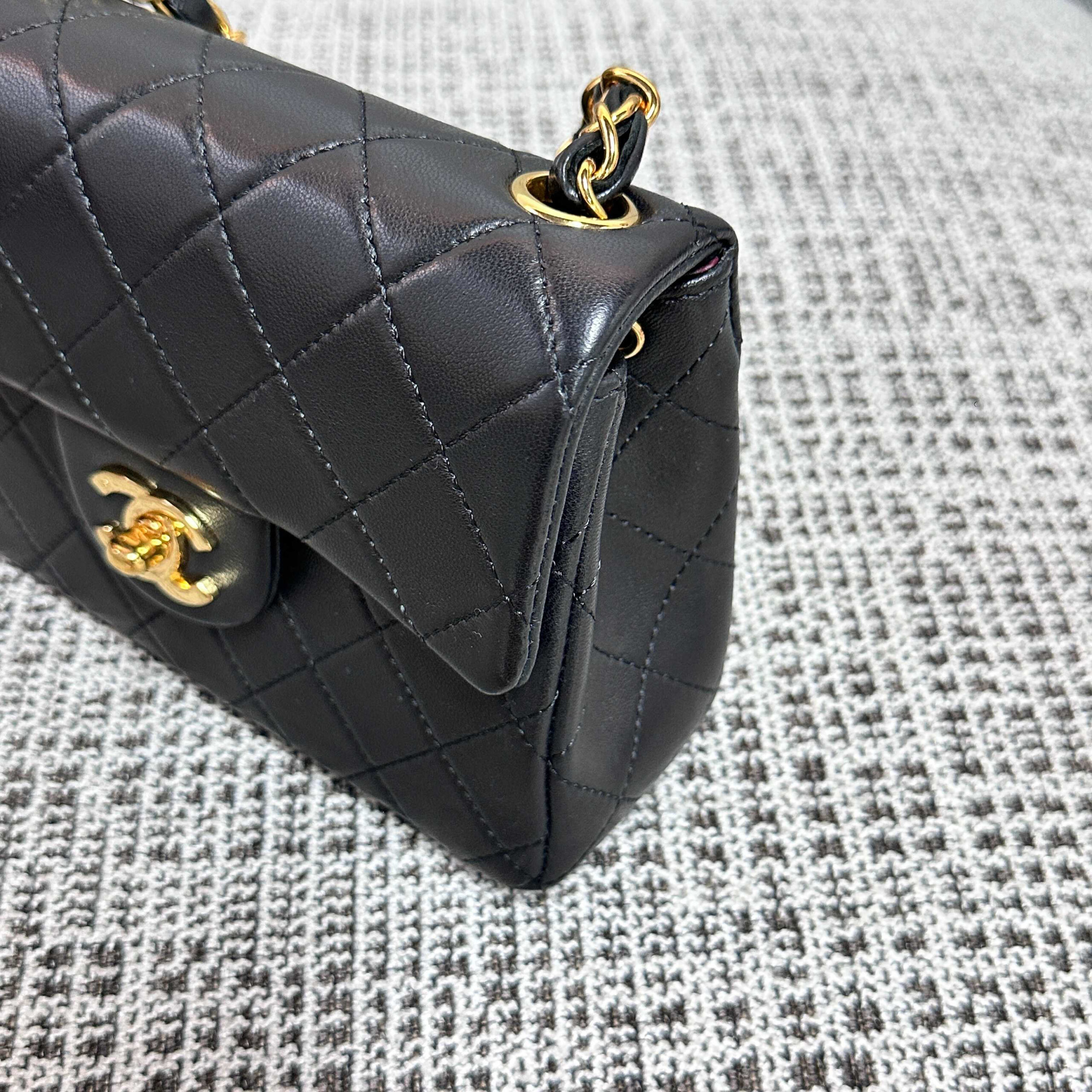 Chanel Vintage Square Crossbody Bag - Image 5