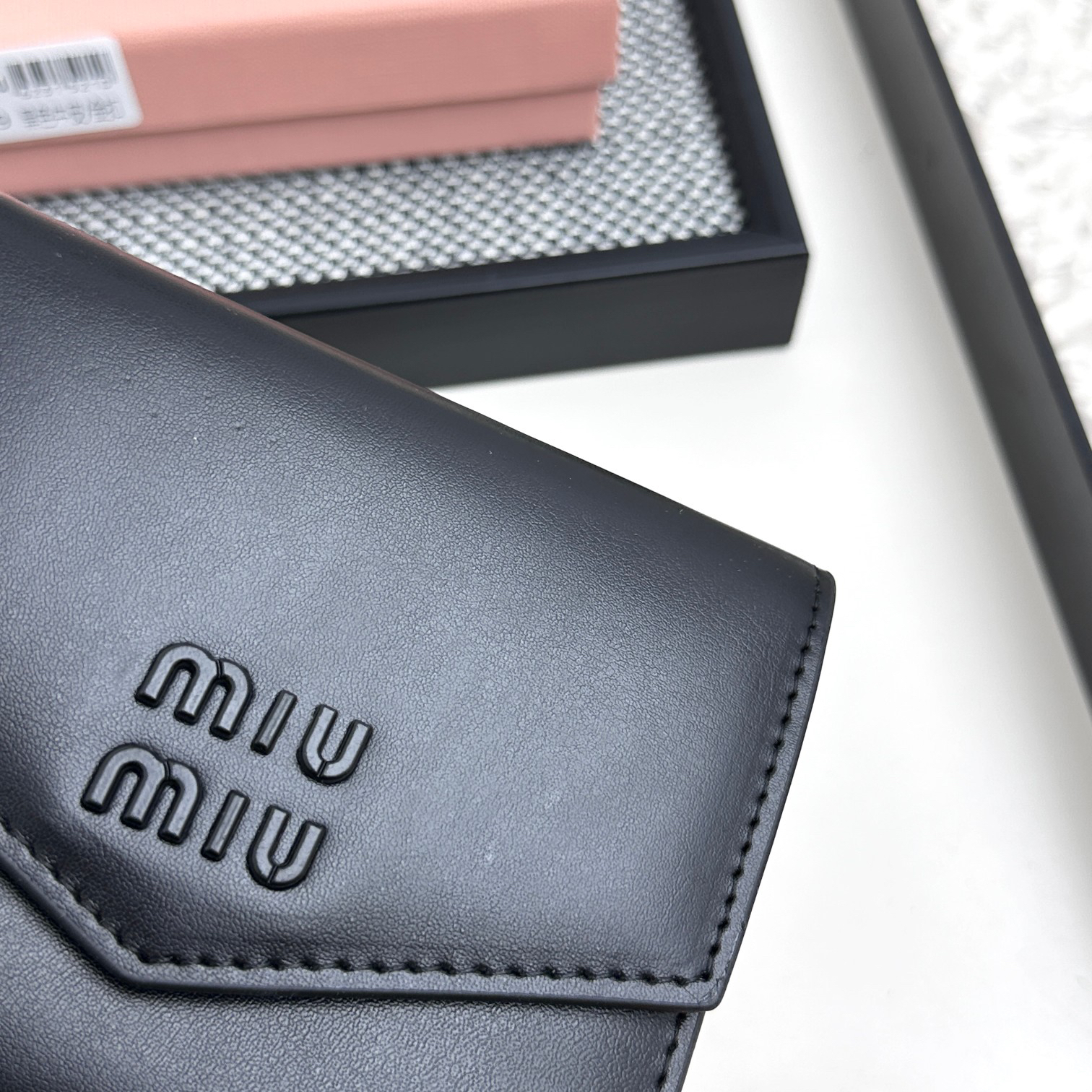 Miu Miu Trifold Leather Wallet - Image 5