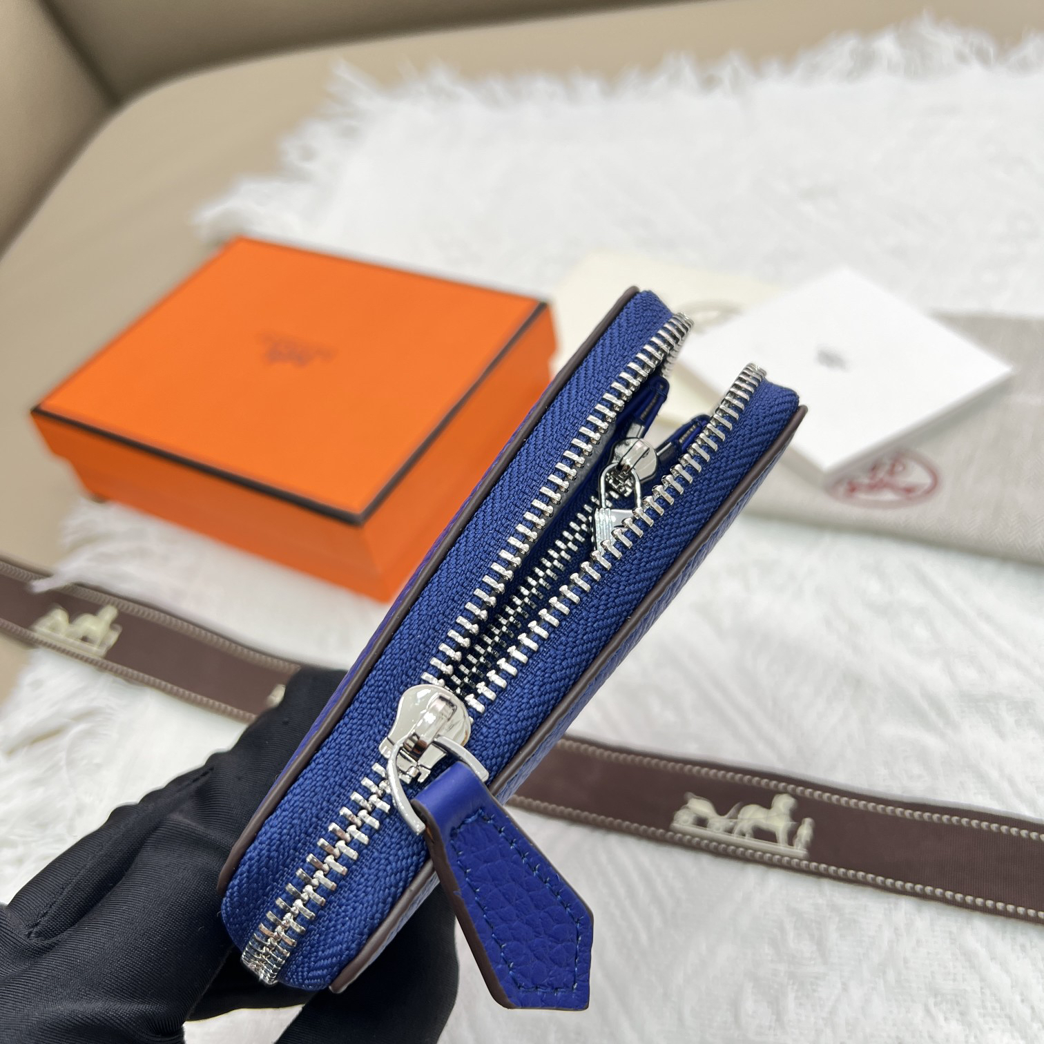 Hermes Constance Litchi-Grain Leather Wallet - Image 5