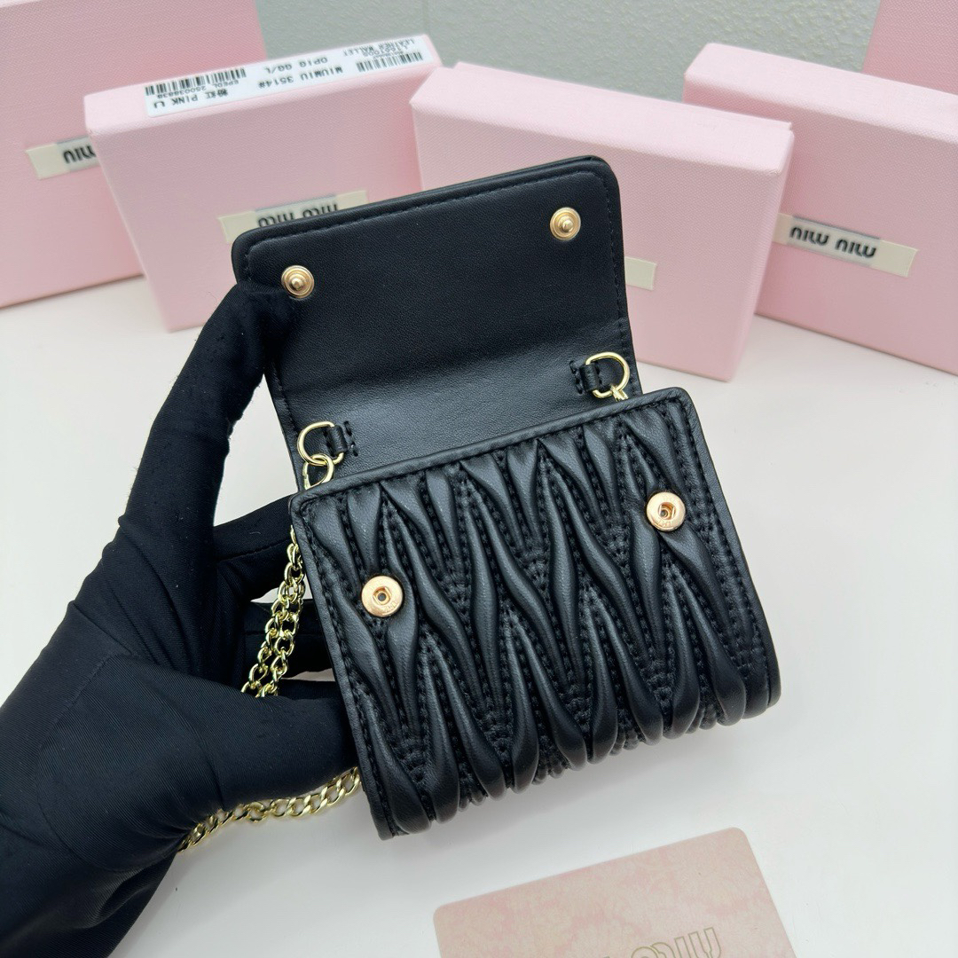 Miu Miu Lambskin Wallet 3512 - Image 5
