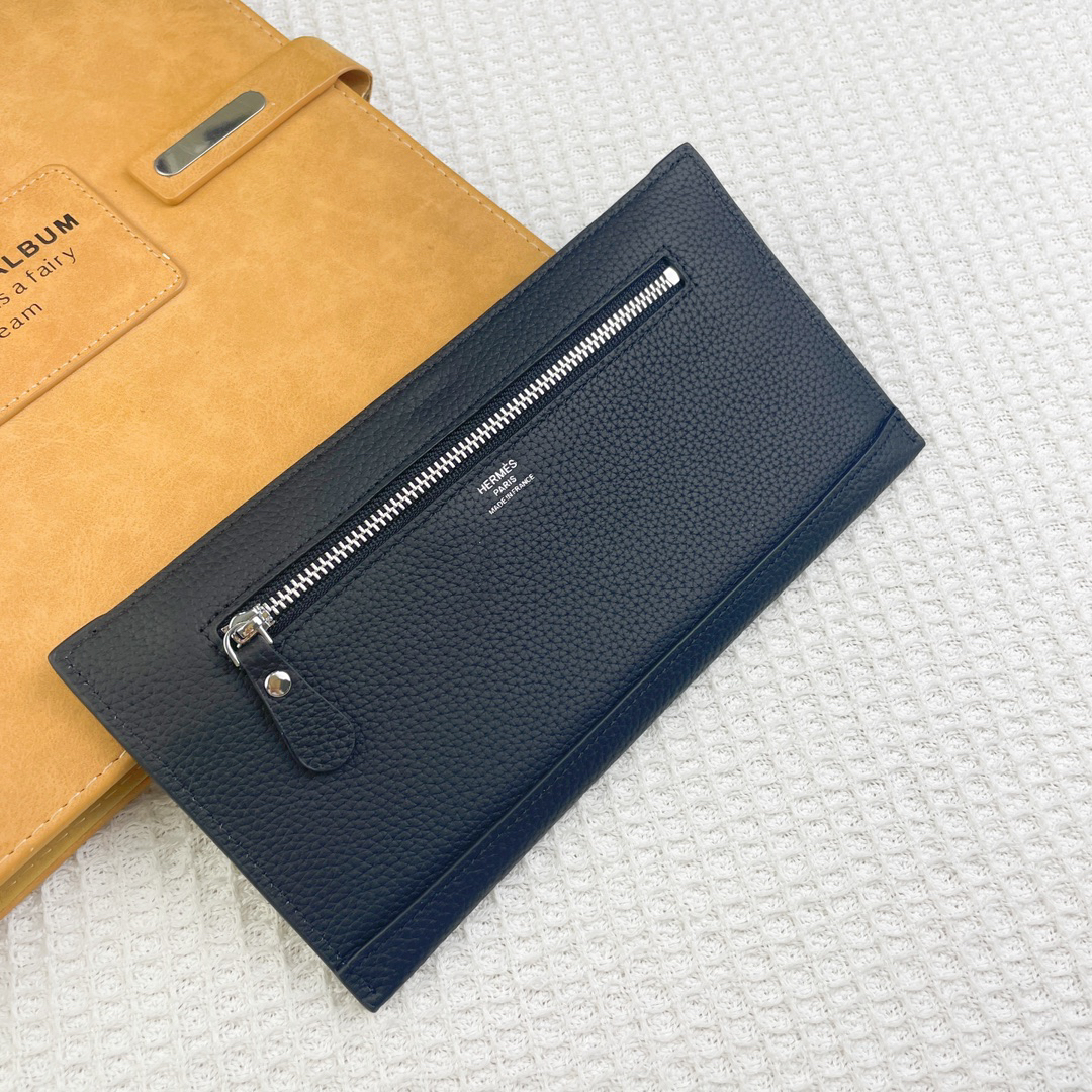 Hermès Silk'in Leather Wallet - Image 5