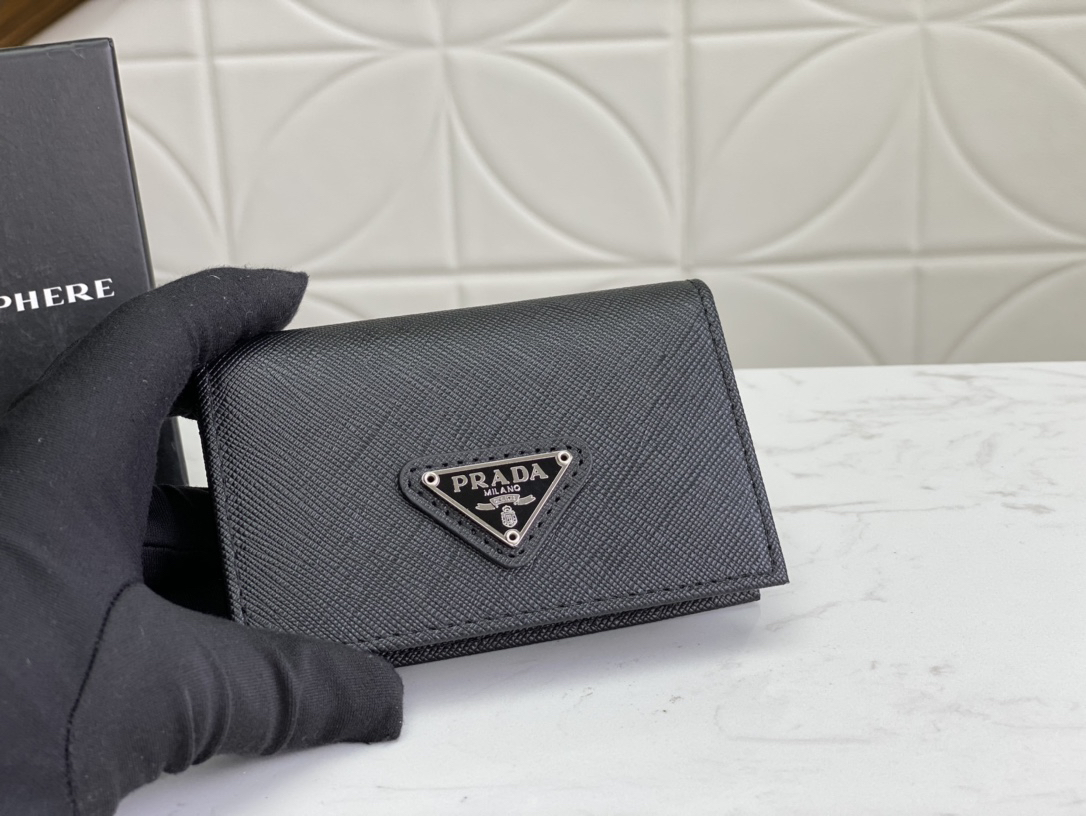 Prada Men's Saffiano Leather Card Holder - Image 5