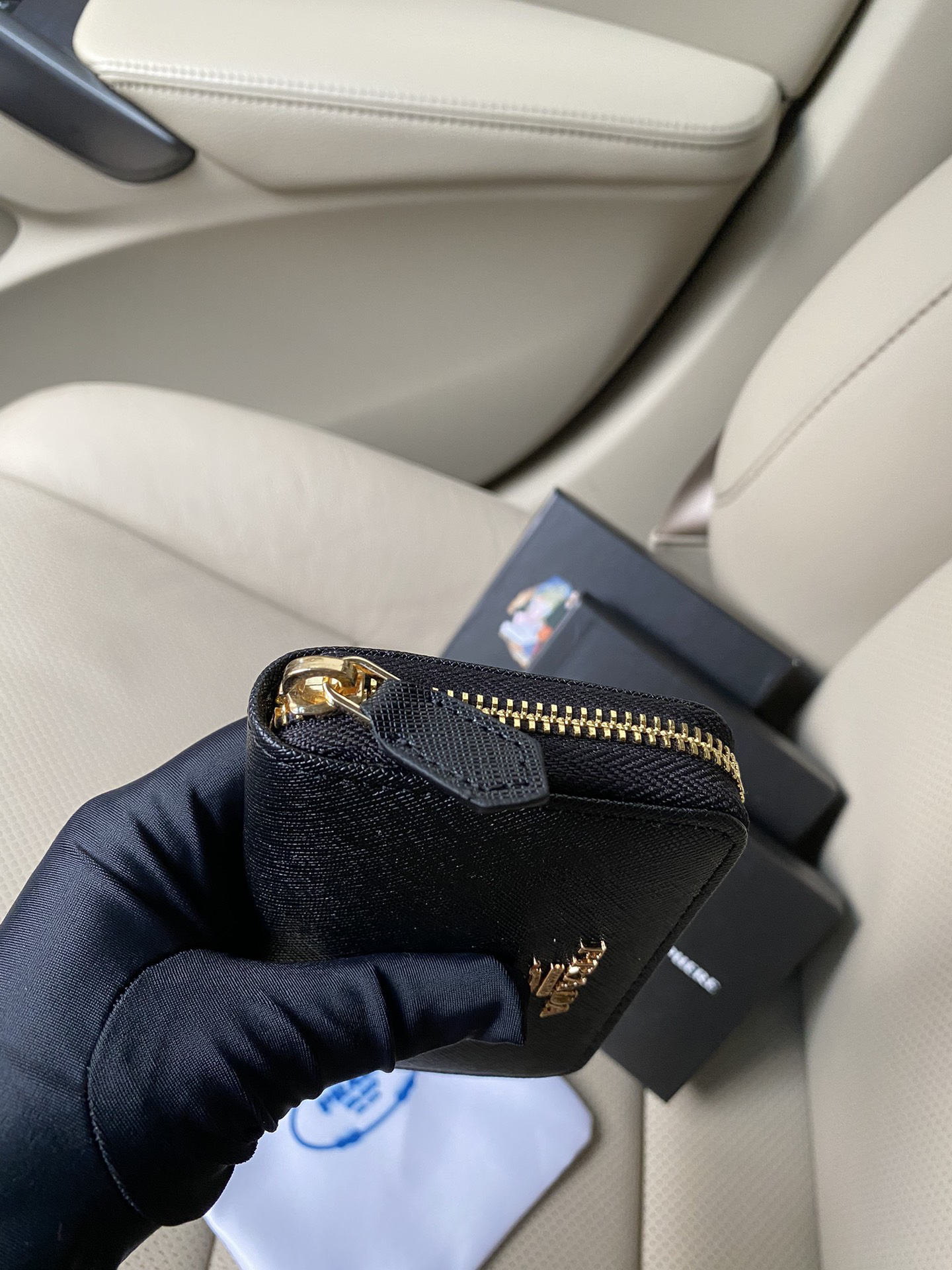 Prada 2MC553 Cross-Grain Leather Card Holder - Image 5