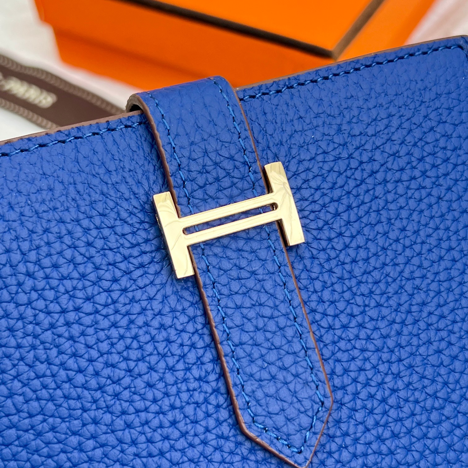 Hermes Vertical Leather Wallet - Image 5