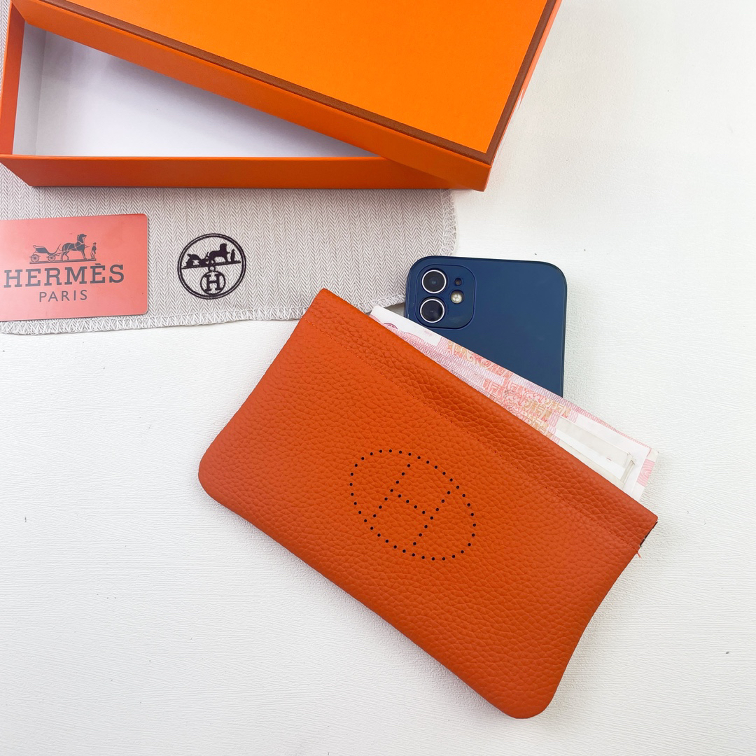 Hermès Togo Leather Wallet Model 6911 - Image 5