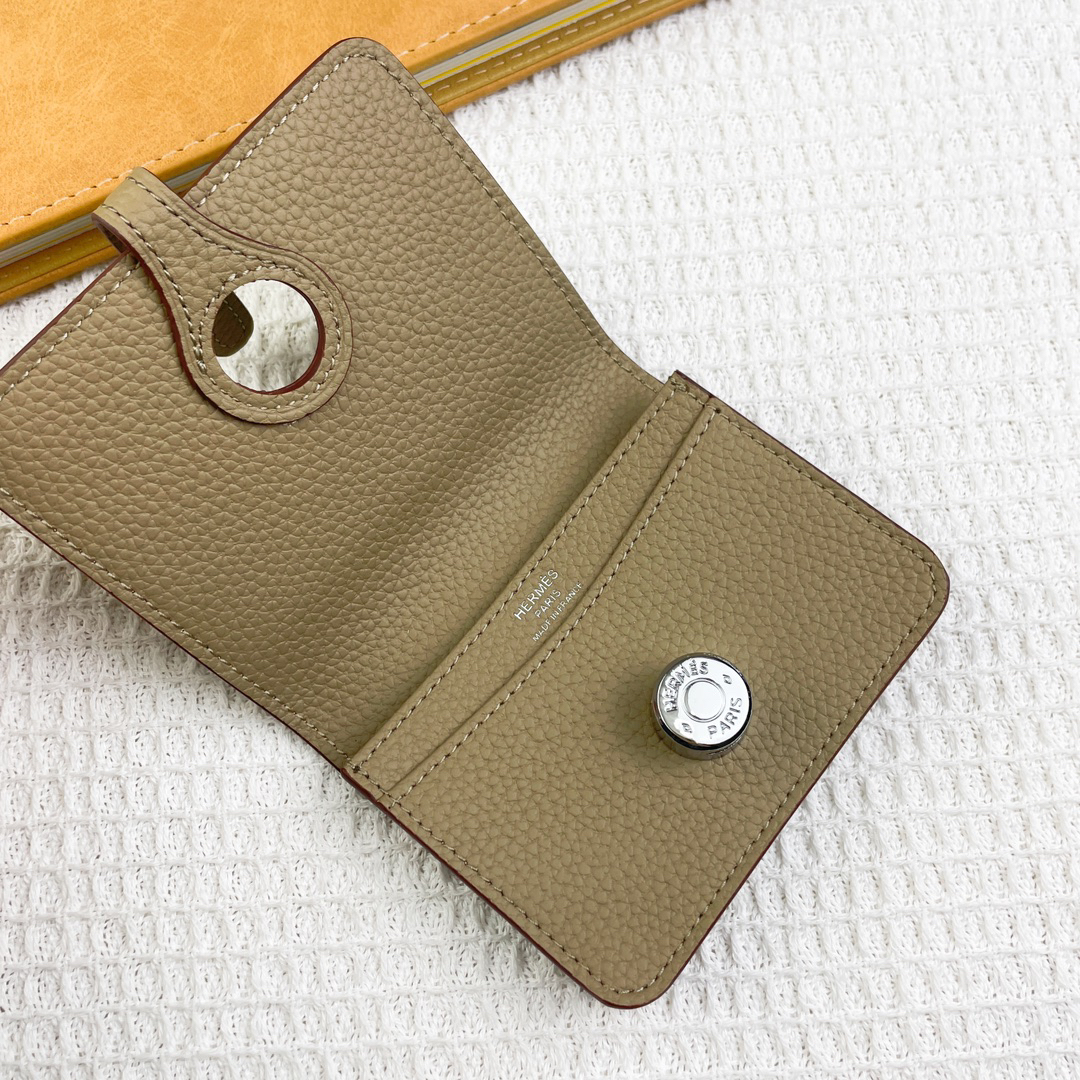 Hermes Togo Leather Card Holder - Image 5