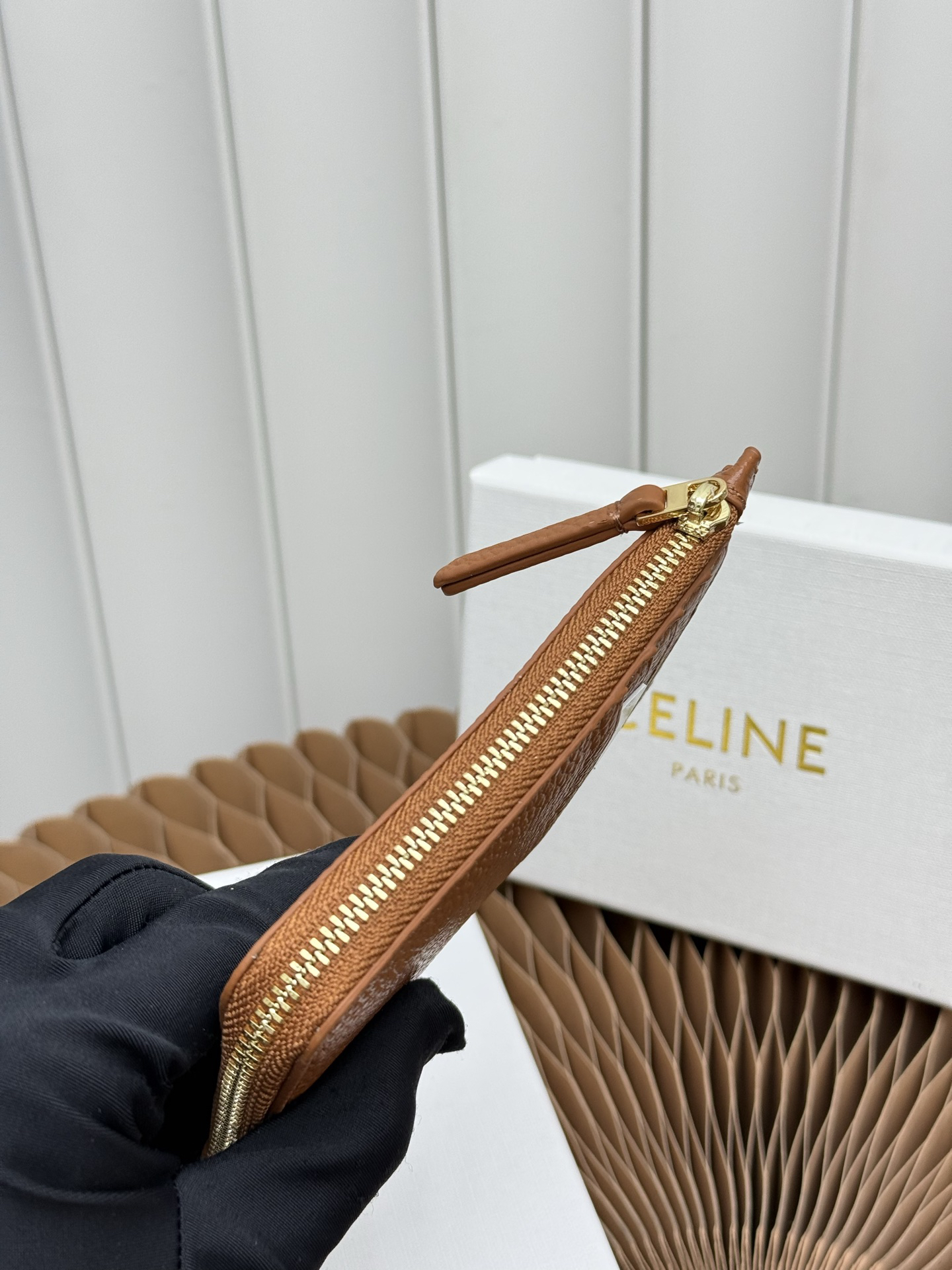 Celine Triomphe Long Zipped Card Holder - Image 5