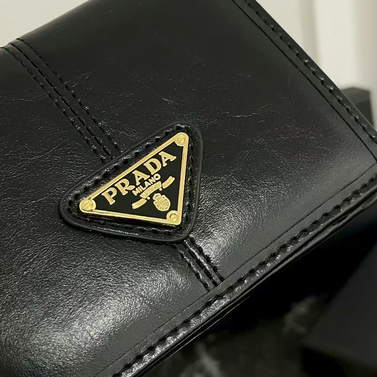 Prada Small Leather Wallet with Enamel Triangle Logo - Image 5