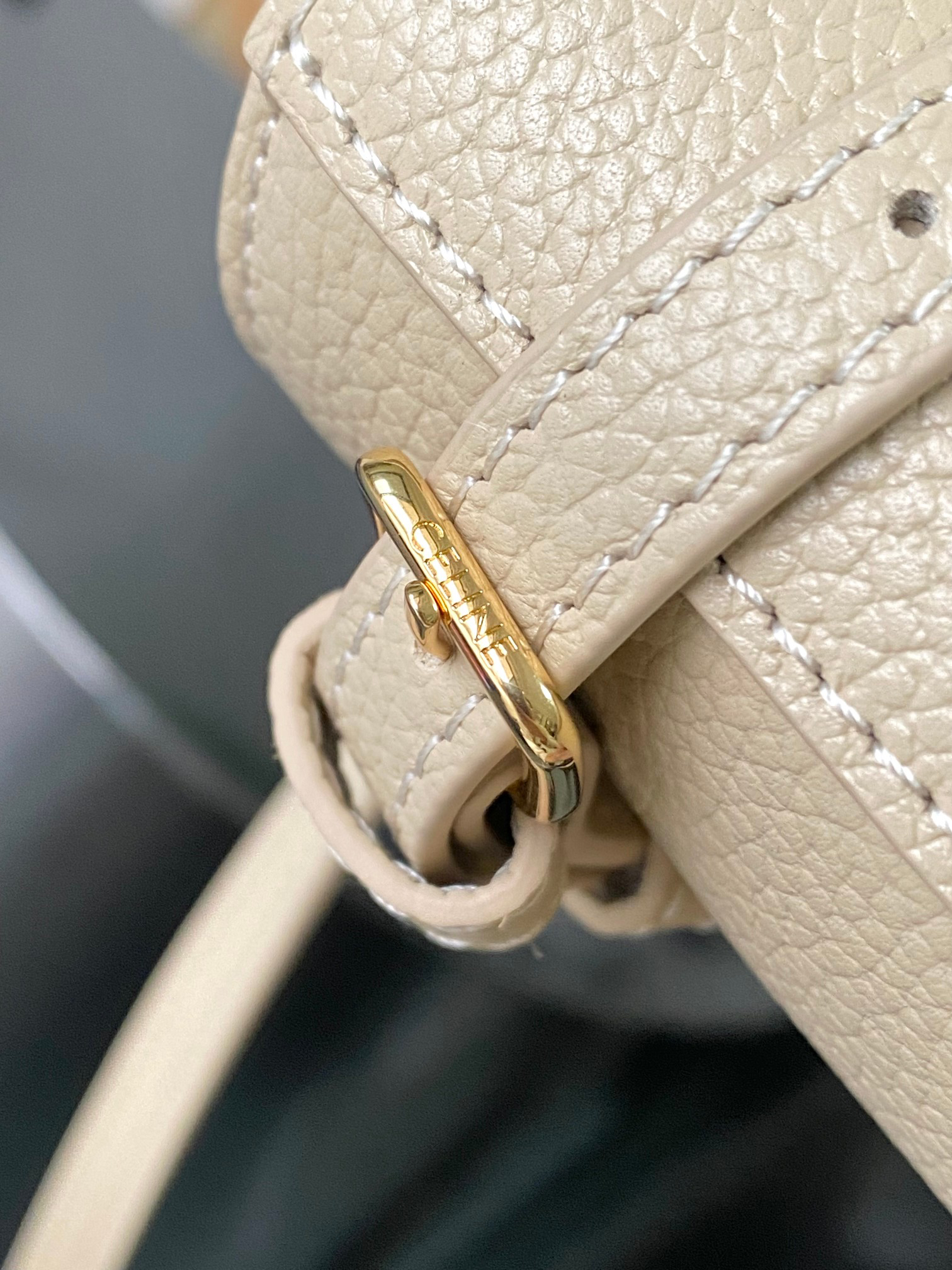 CELINE 25 Cabas Anais Mini Grainy Calfskin Handbag - Image 5