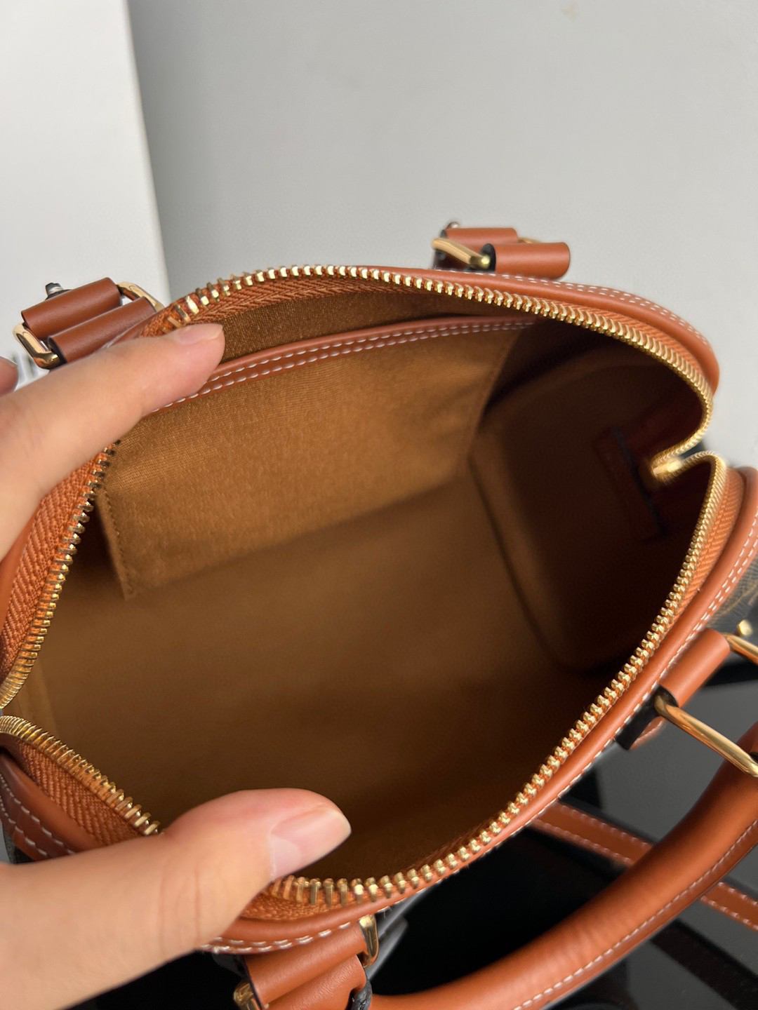 CELINE Triomphe Canvas Boston Handbag - Image 5