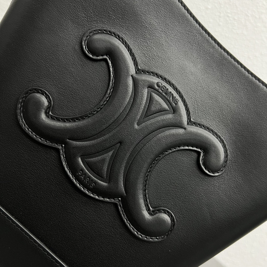 CELINE 2022 Spring/Summer Cuir Leather Bucket Shoulder Bag - Image 6