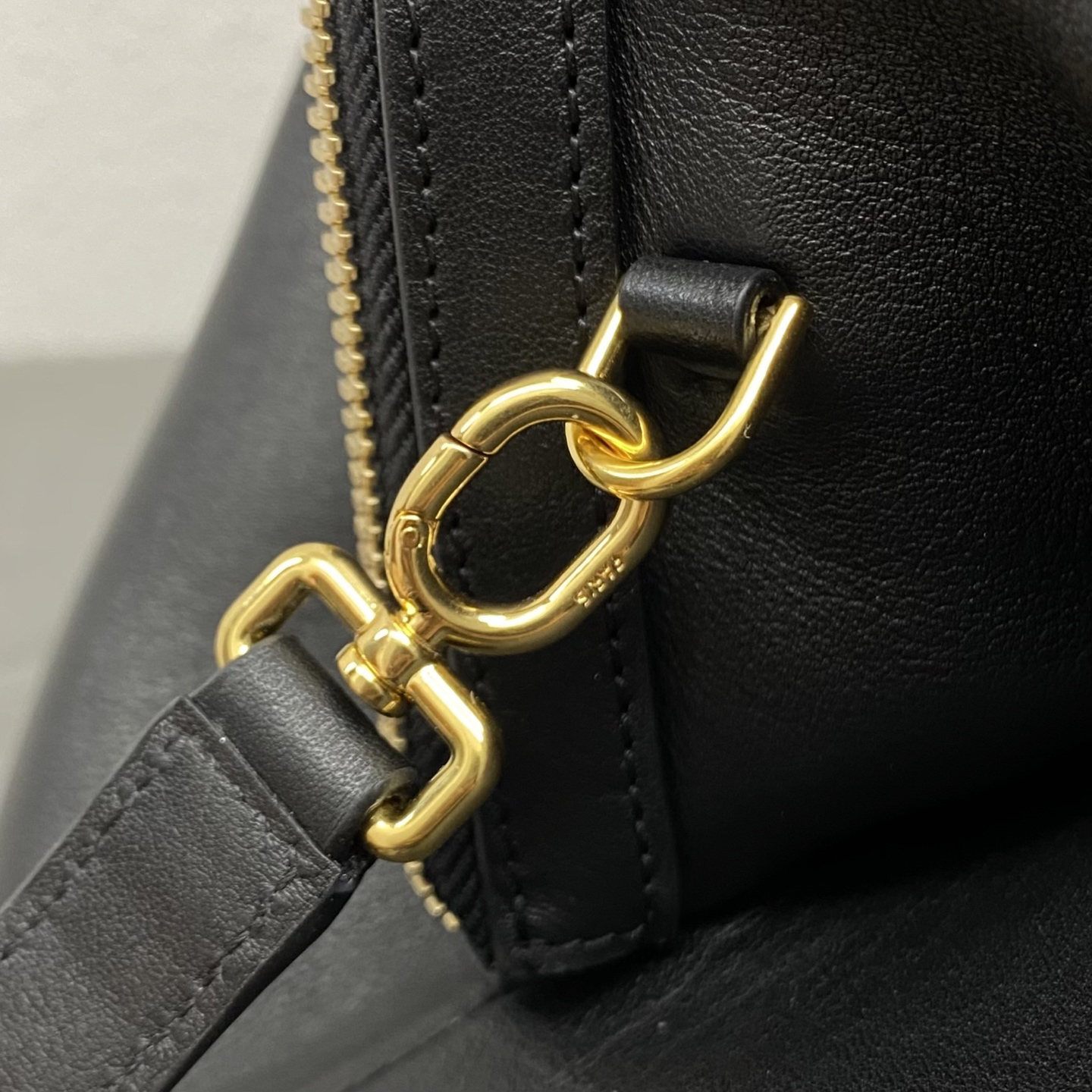 CE DOCTOR UCH Leather Handbag - Image 6